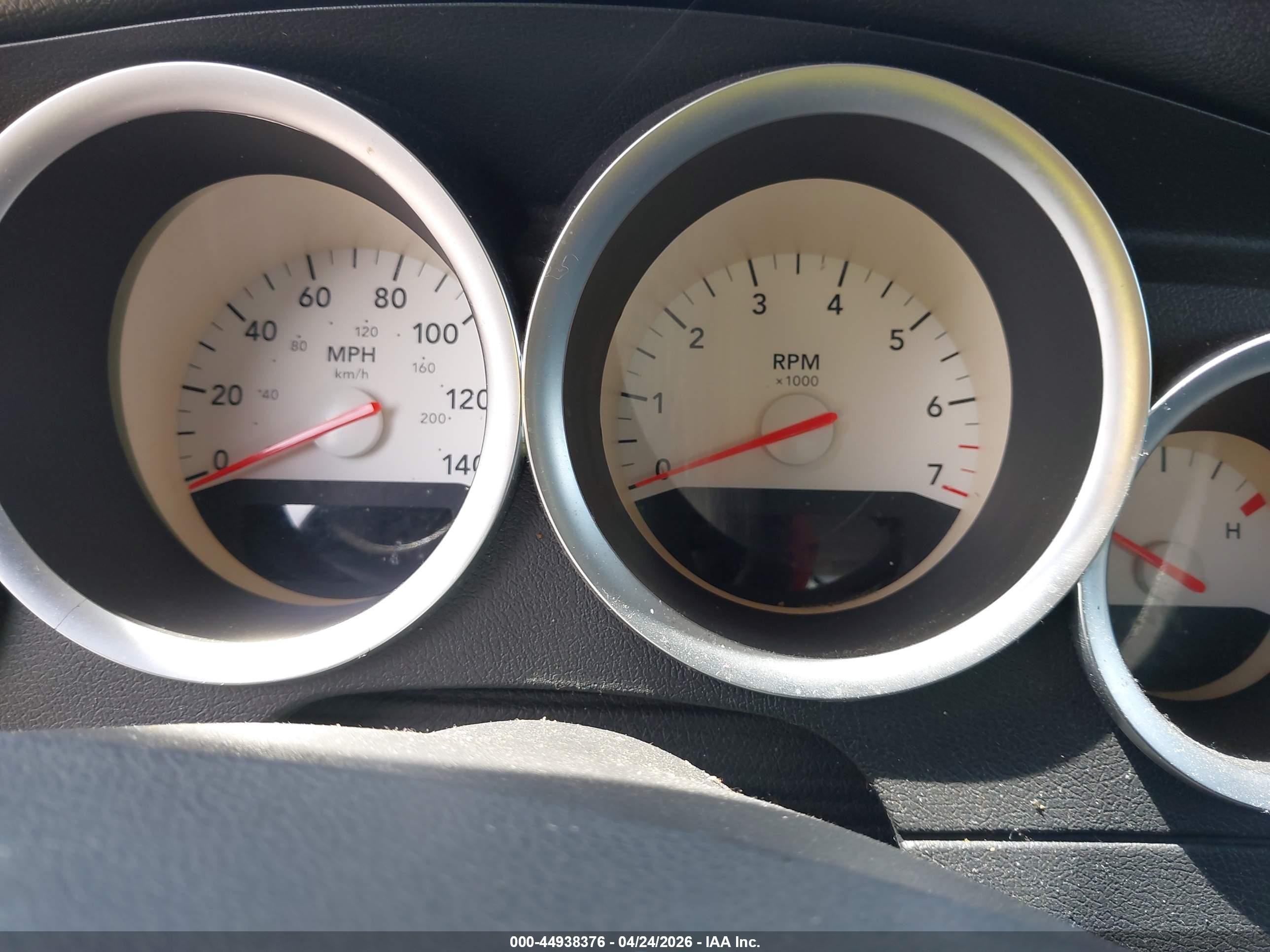 2006 Dodge Charger   Red vin: 2B3KA43G96H222077