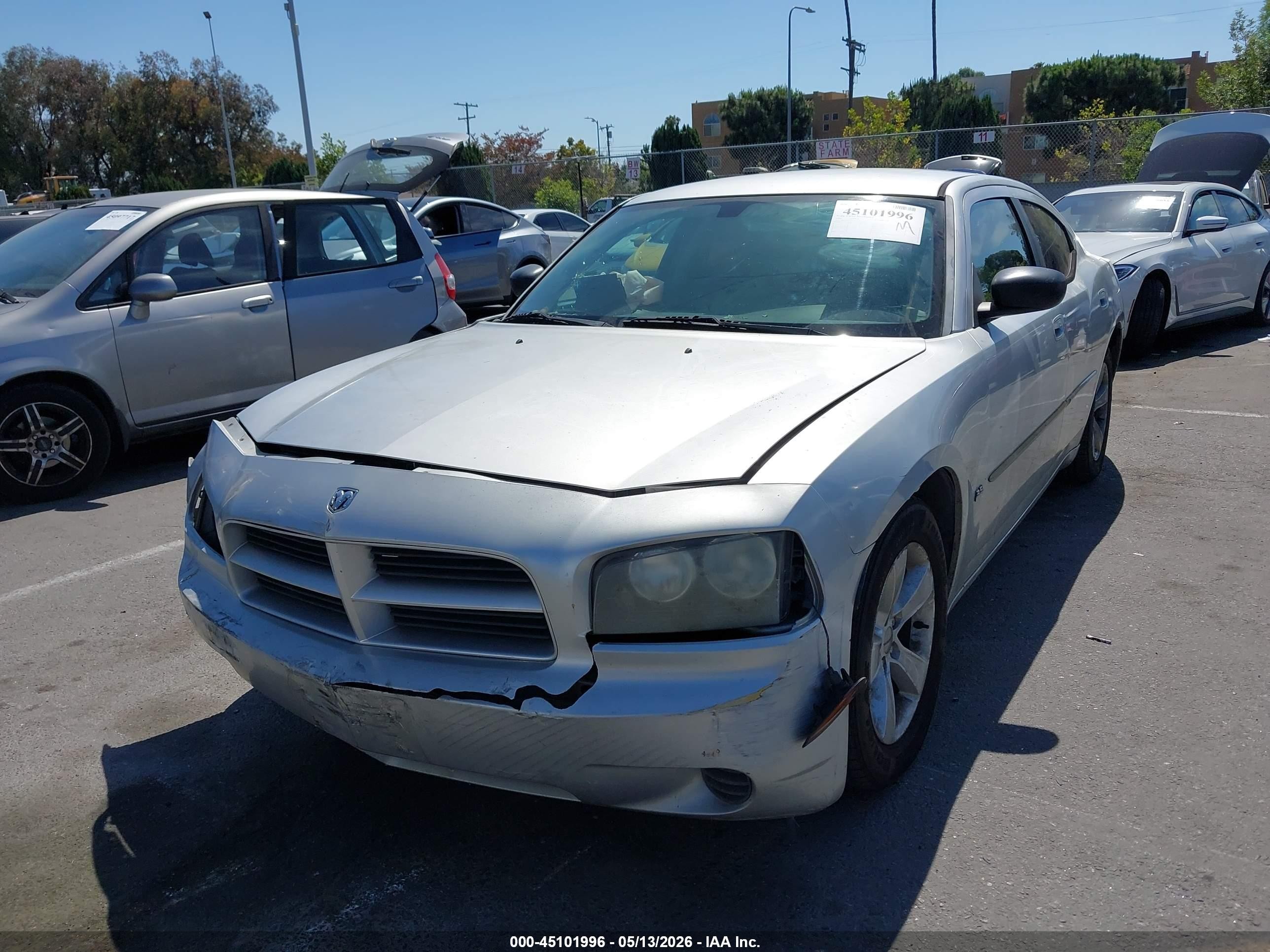 2006 Dodge Charger   Silver vin: 2B3KA43G96H511461