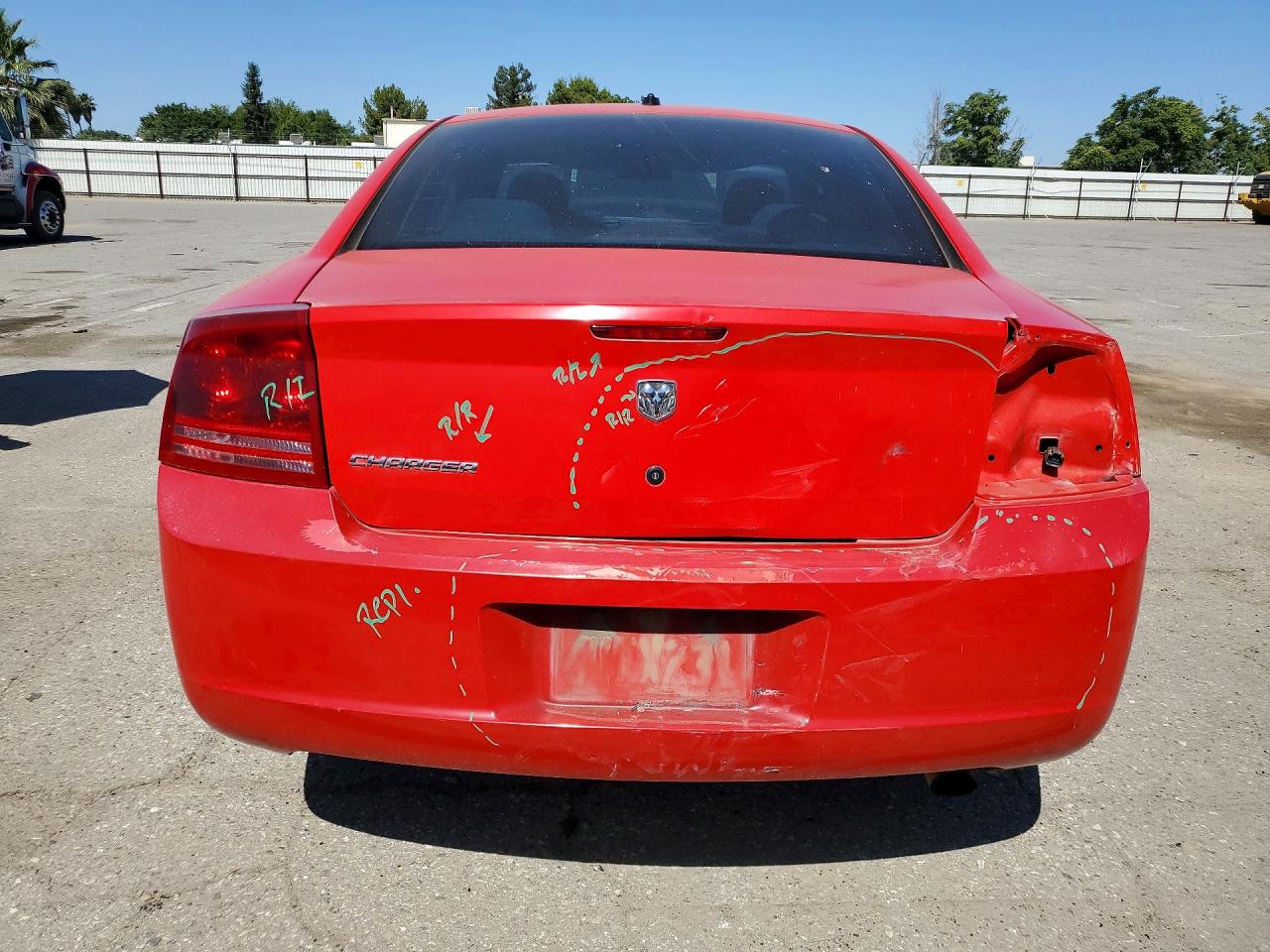 2008 Dodge Charger Red vin: 2B3KA43G98H196437