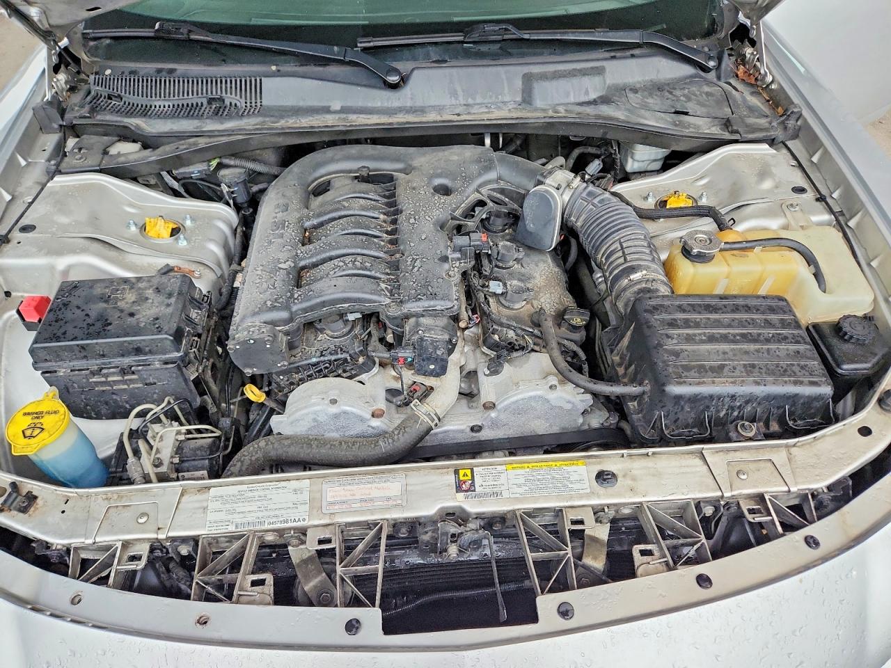 2008 Dodge Charger Silver vin: 2B3KA43G98H321095