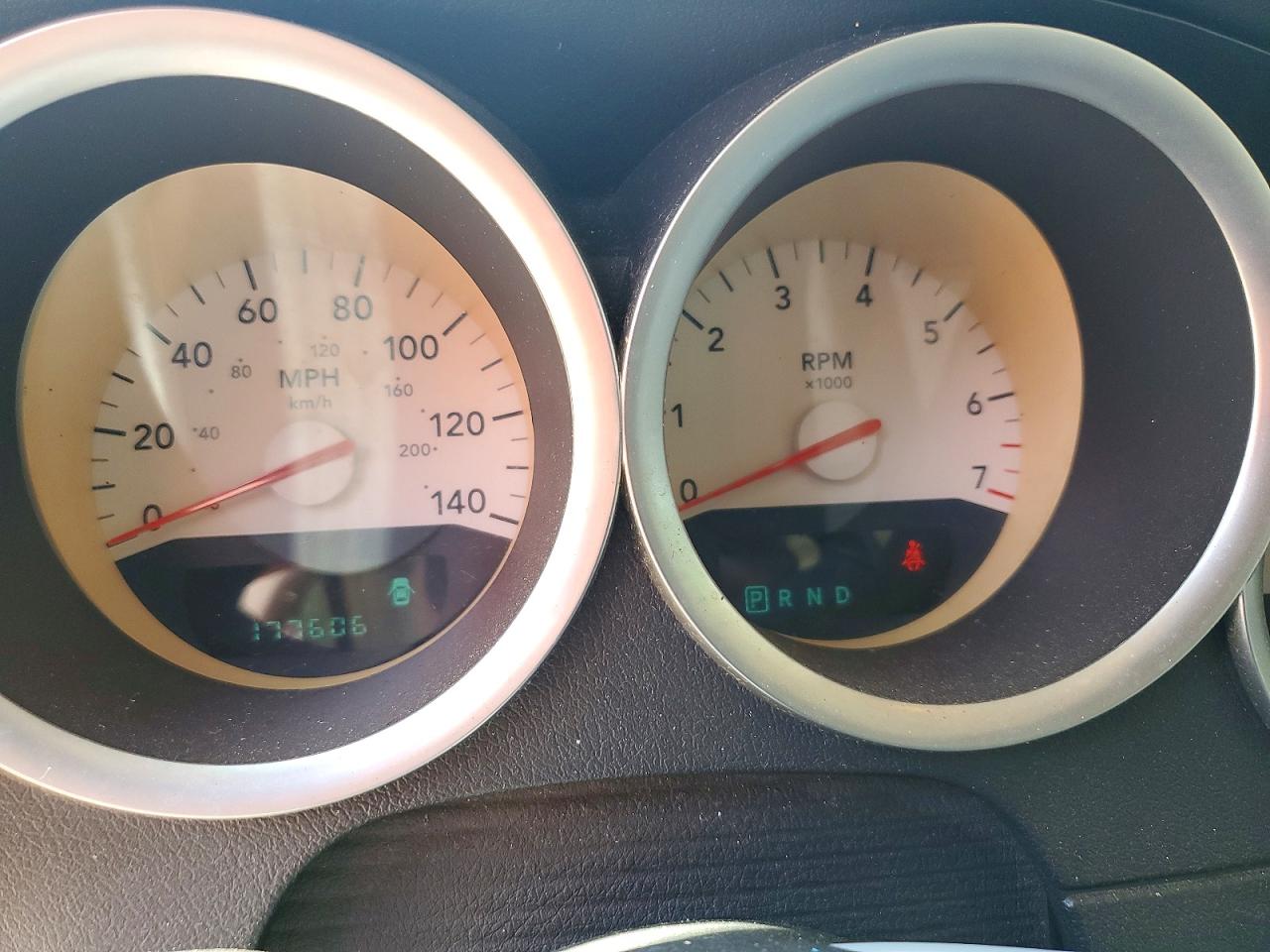 2007 Dodge Charger Se Серебряный vin: 2B3KA43GX7H763219