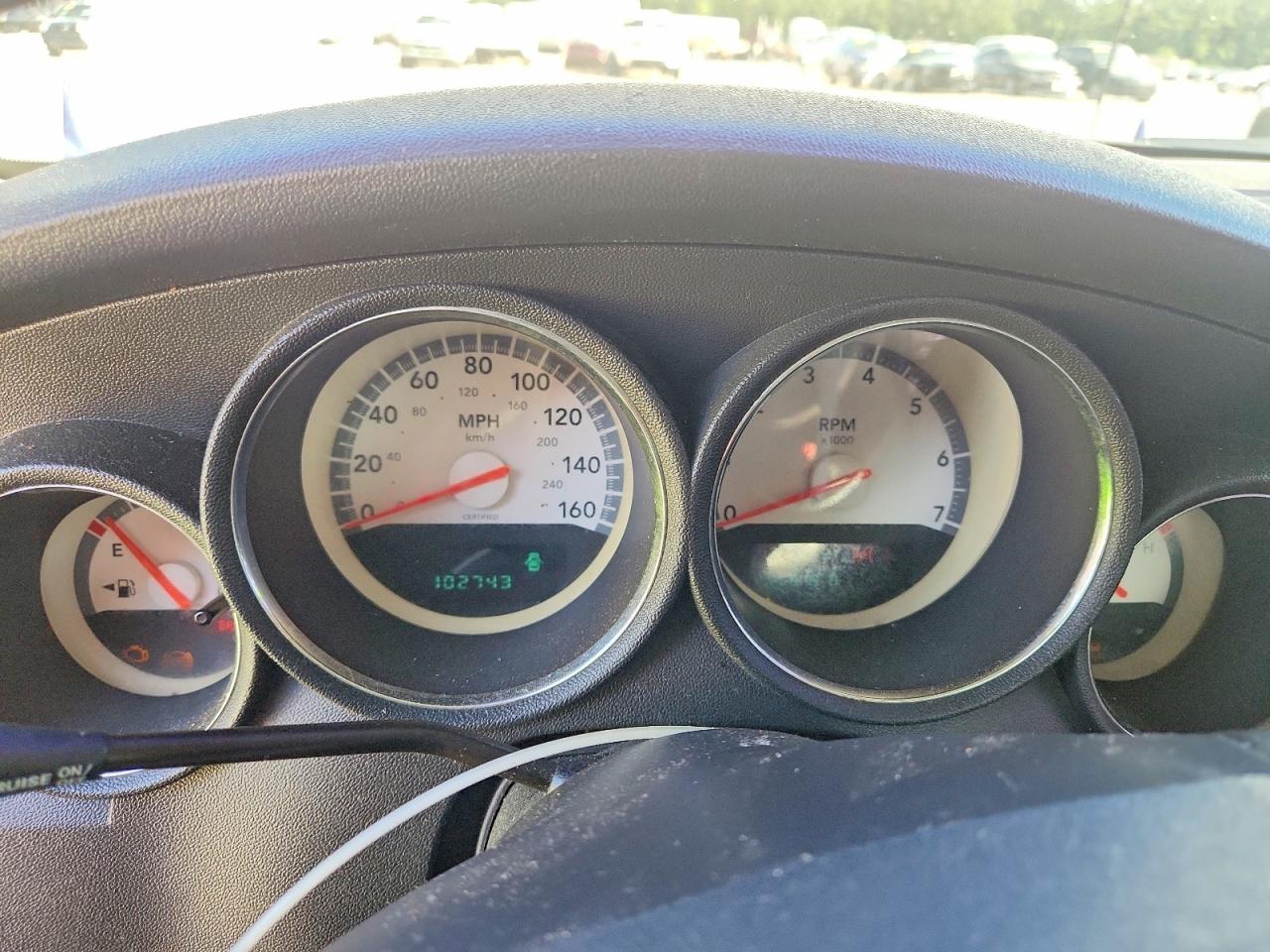 2008 Dodge Charger White vin: 2B3KA43H48H255113