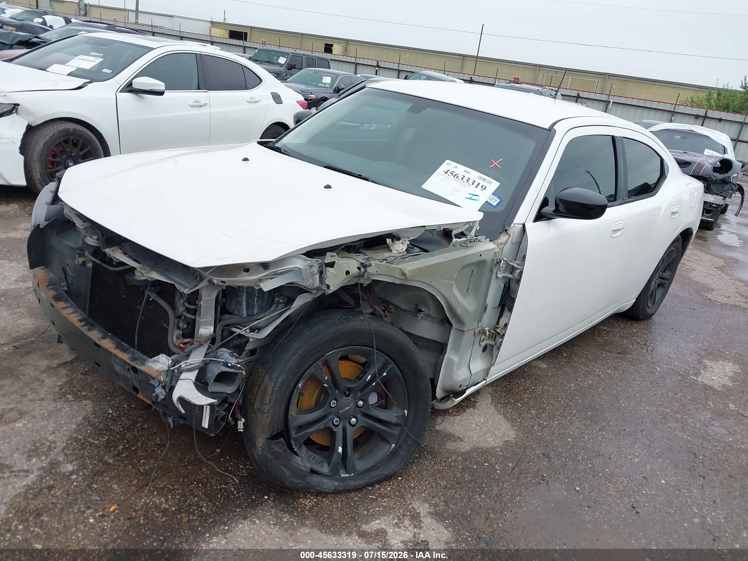 2008 Dodge Charger   White vin: 2B3KA43R08H326770