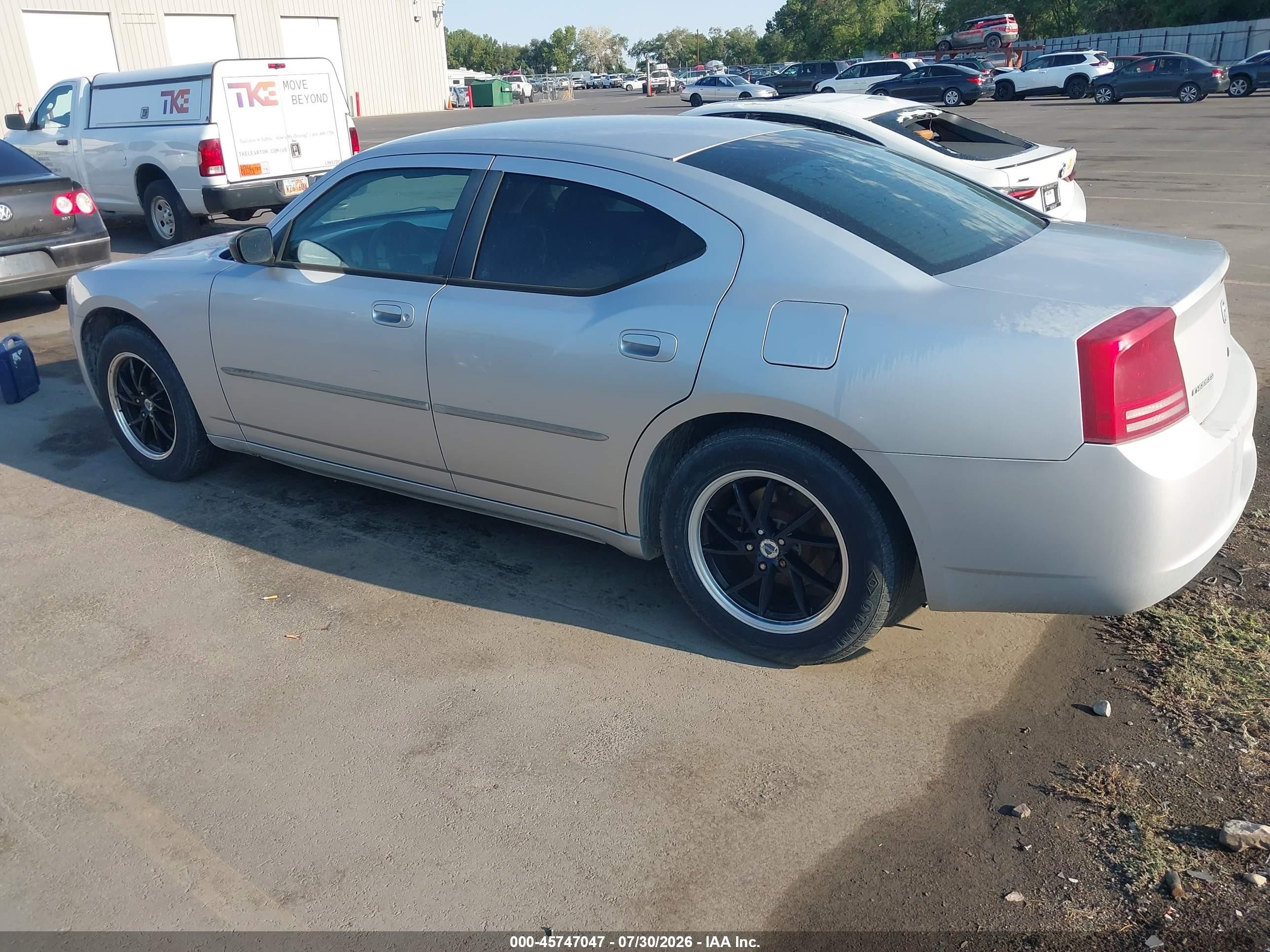 2006 Dodge Charger   Silver vin: 2B3KA43R16H389602