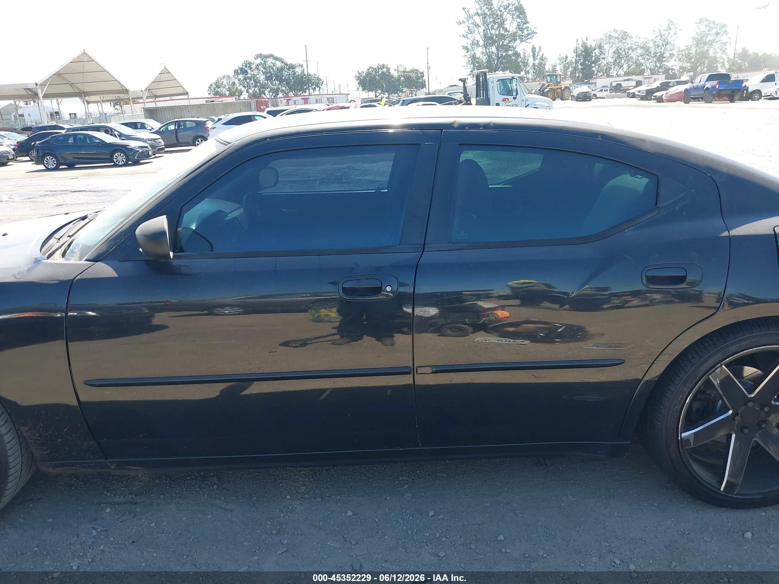 2006 Dodge Charger   Black vin: 2B3KA43R16H448129