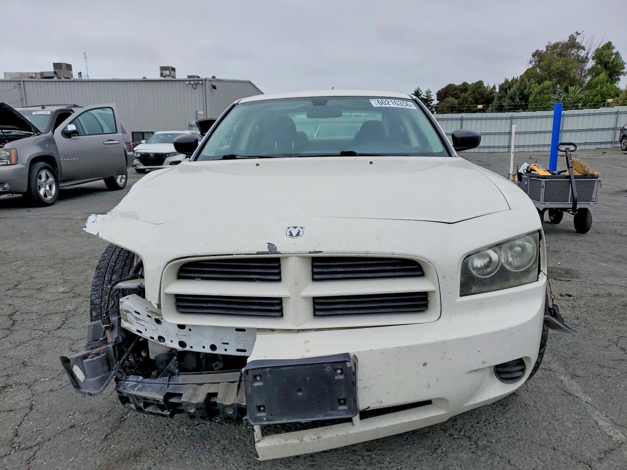 2008 Dodge Charger Белый vin: 2B3KA43R28H101914