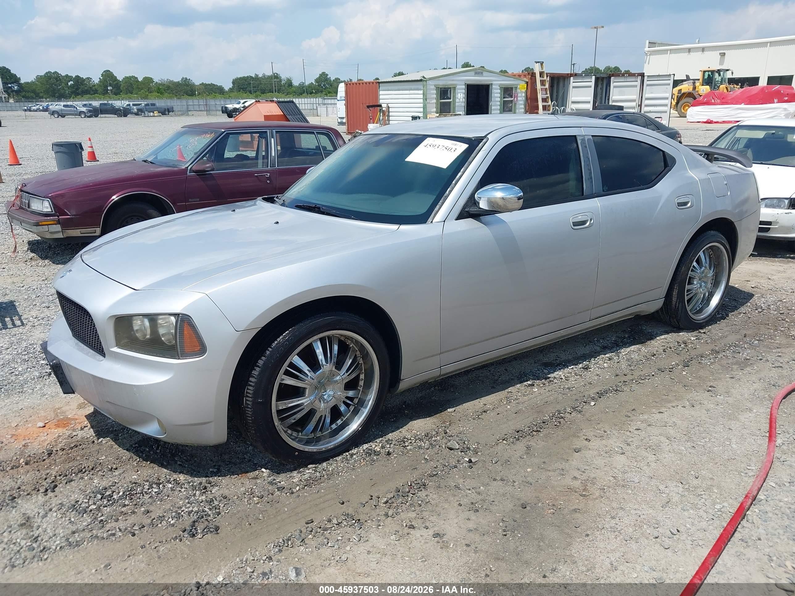 2008 Dodge Charger   Silver vin: 2B3KA43R38H114087