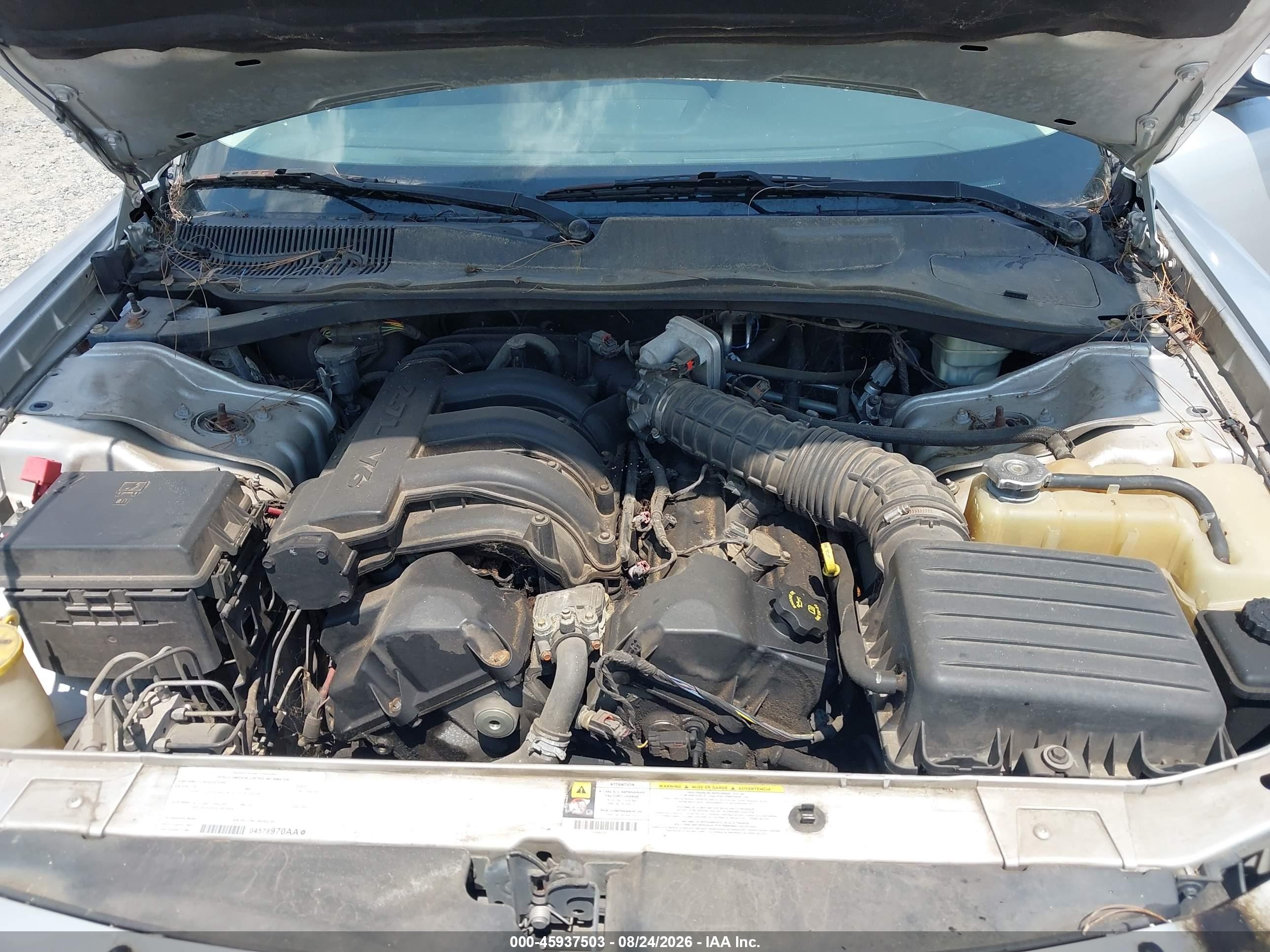 2008 Dodge Charger   Silver vin: 2B3KA43R38H114087