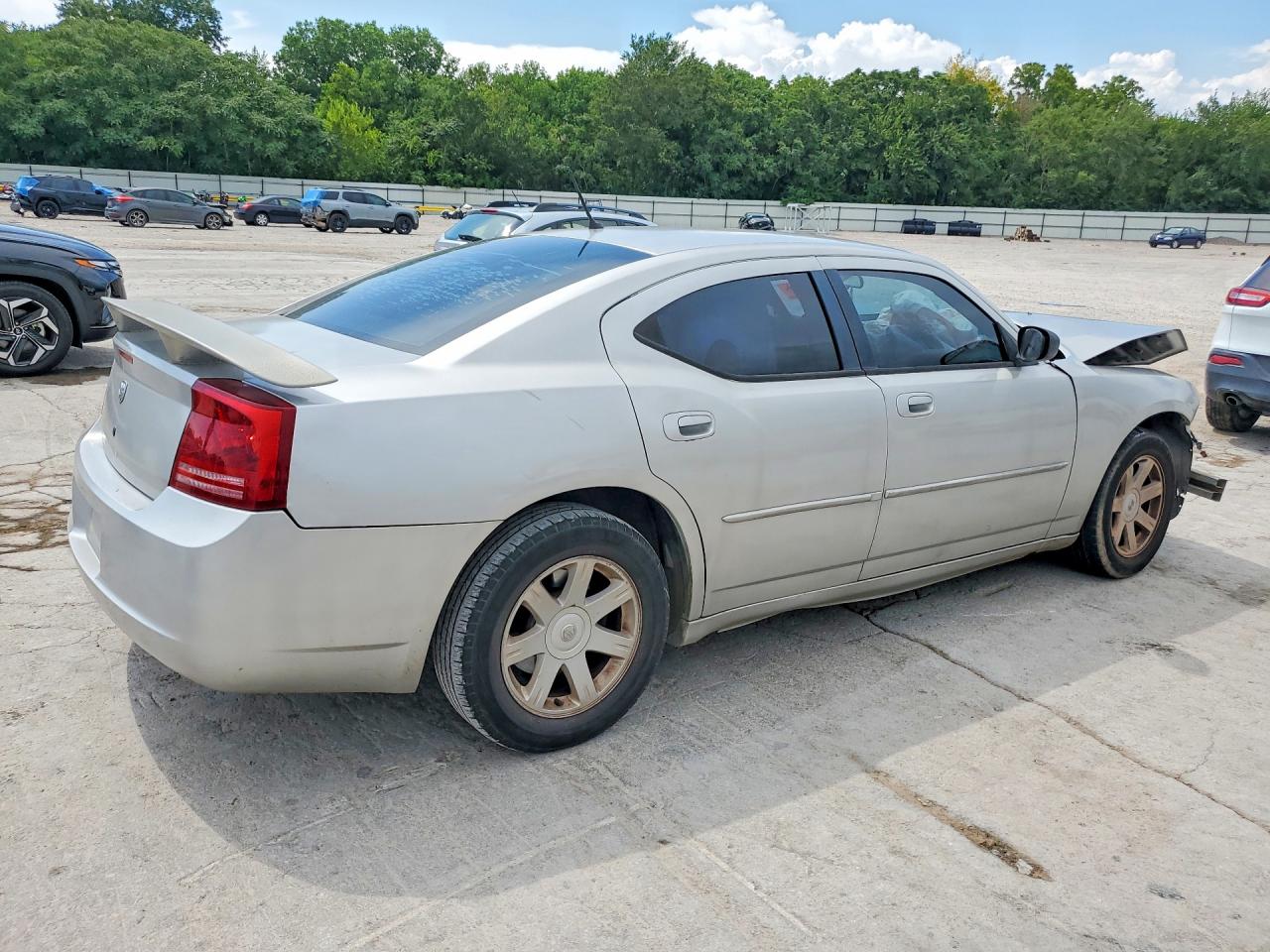 2008 Dodge Charger Silver vin: 2B3KA43R38H195933