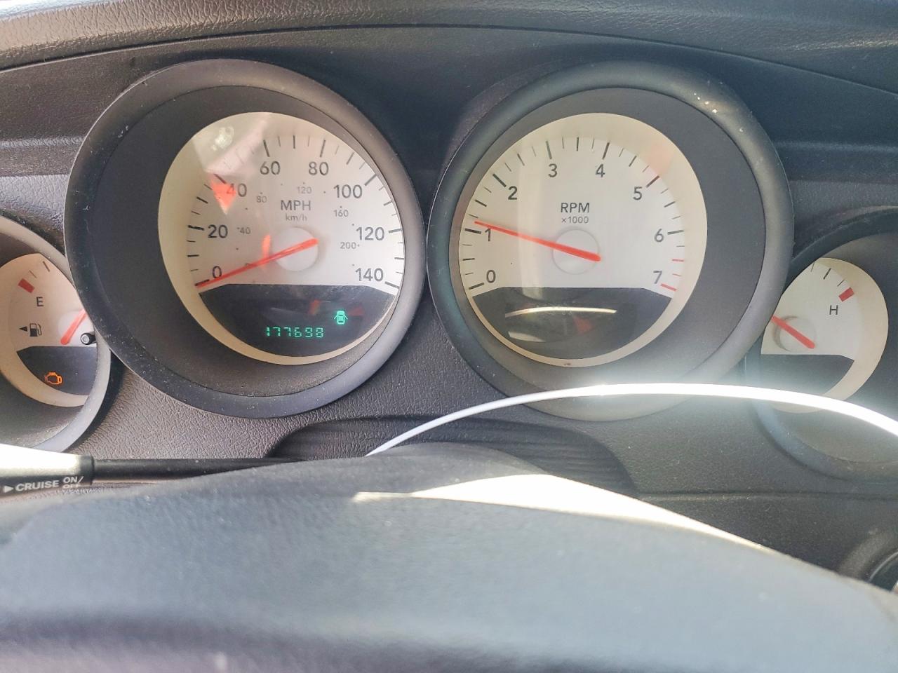 2006 Dodge Charger Se/sxt White vin: 2B3KA43R86H390942