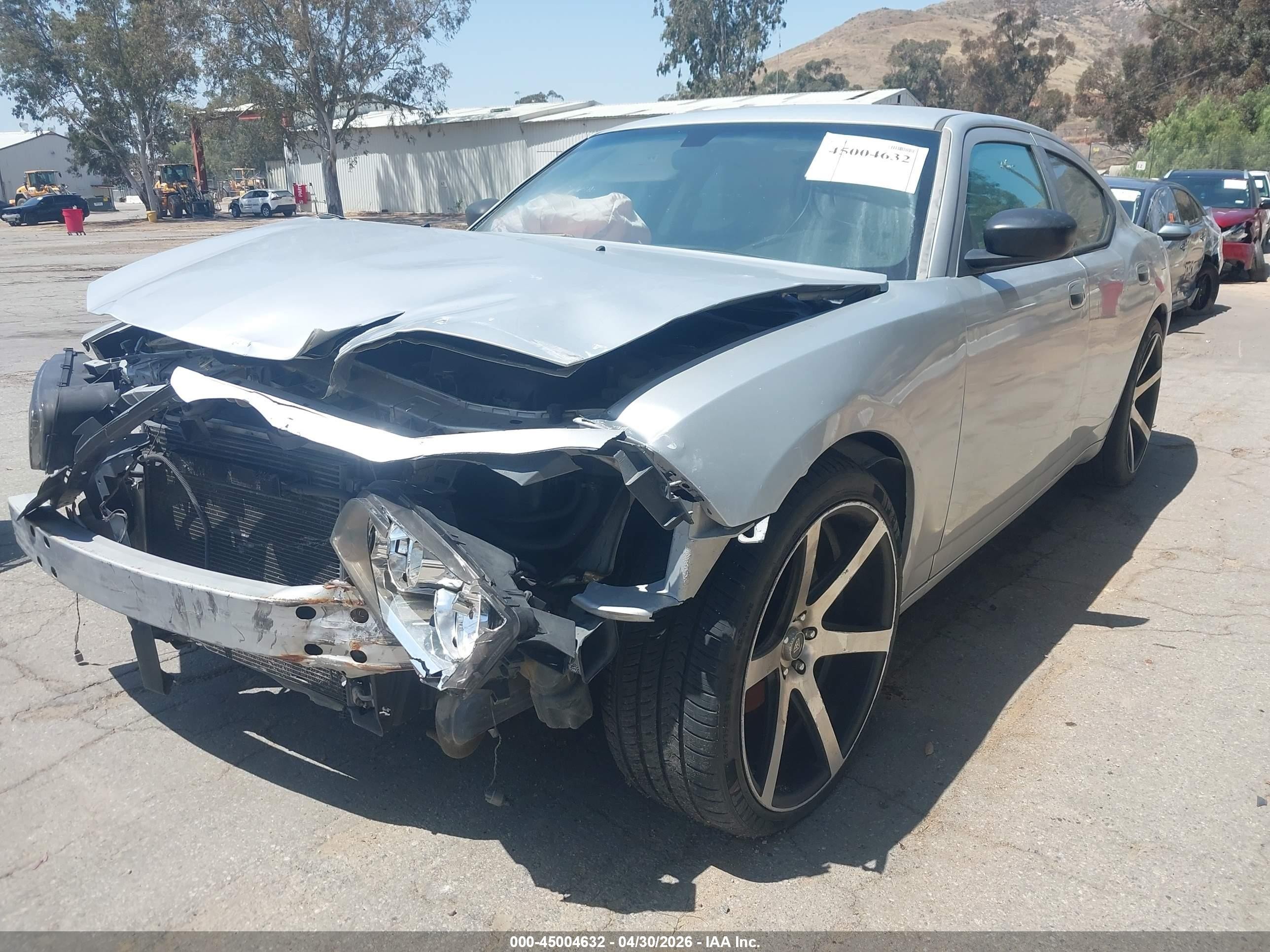 2008 Dodge Charger   Silver vin: 2B3KA43R88H326449
