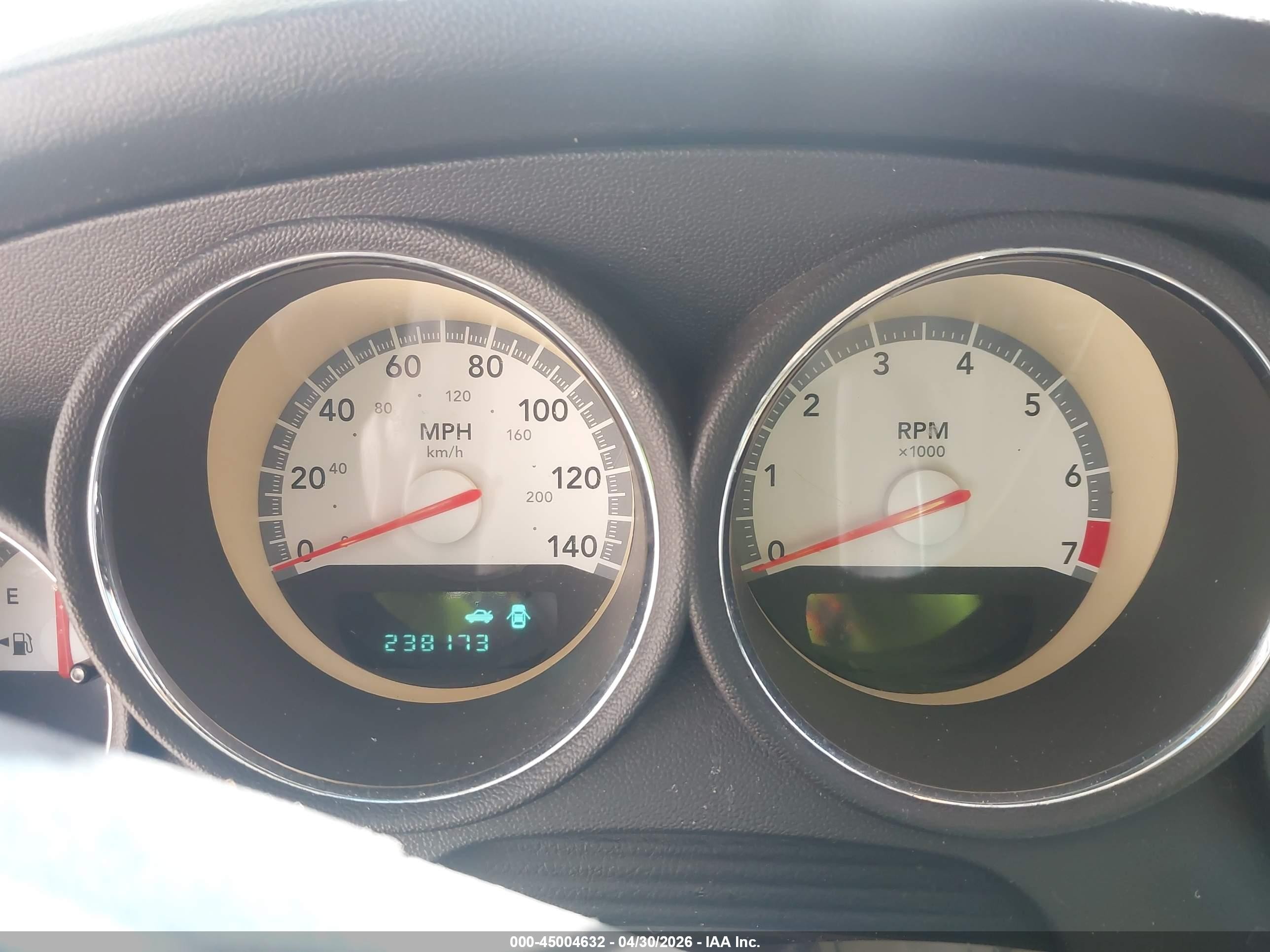 2008 Dodge Charger   Silver vin: 2B3KA43R88H326449