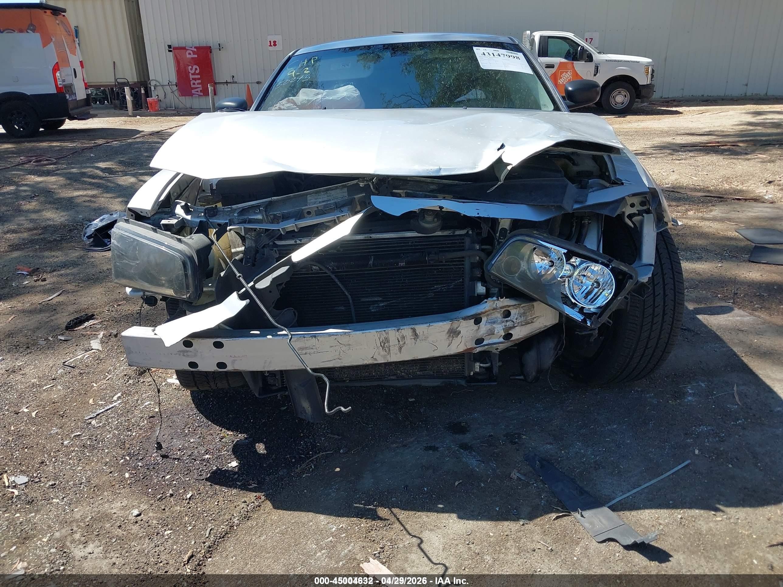 2008 Dodge Charger   Silver vin: 2B3KA43R88H326449