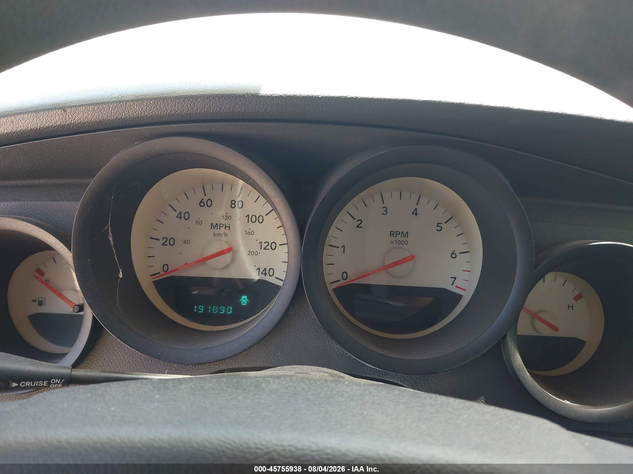 2006 Dodge Charger   Silver vin: 2B3KA43R96H379755