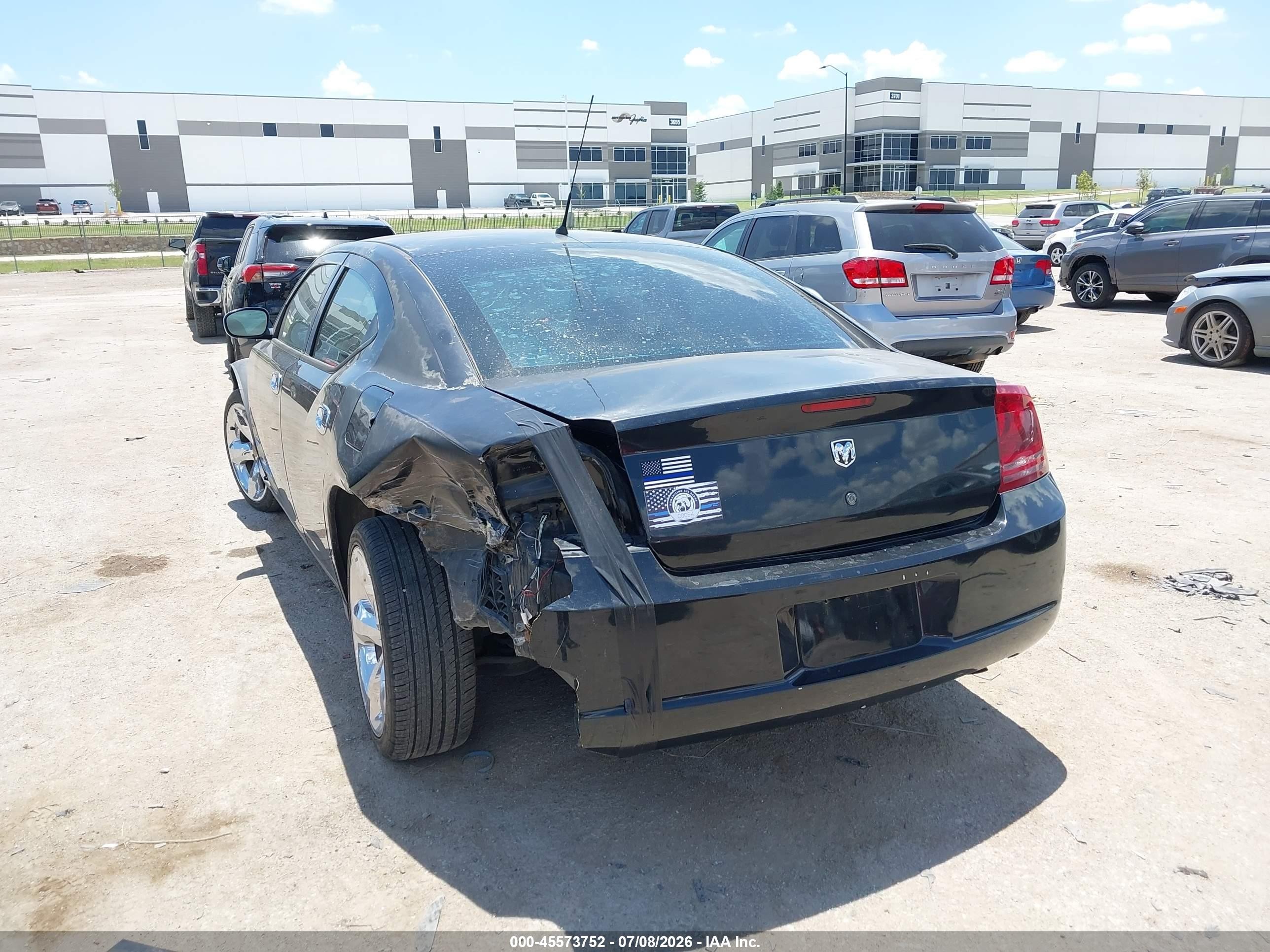 2008 Dodge Charger   vin: 2B3KA43R98H327142