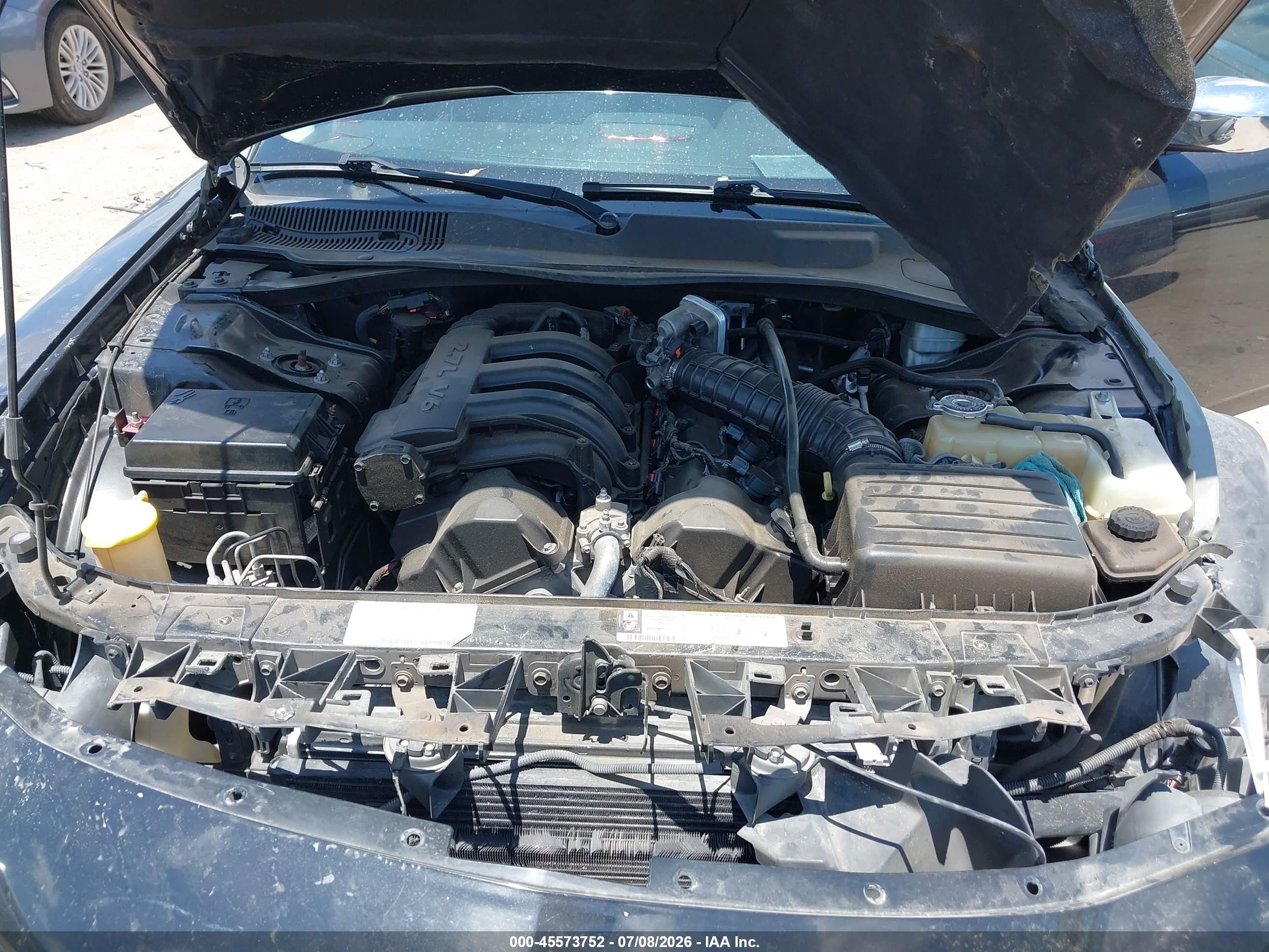 2008 Dodge Charger   vin: 2B3KA43R98H327142