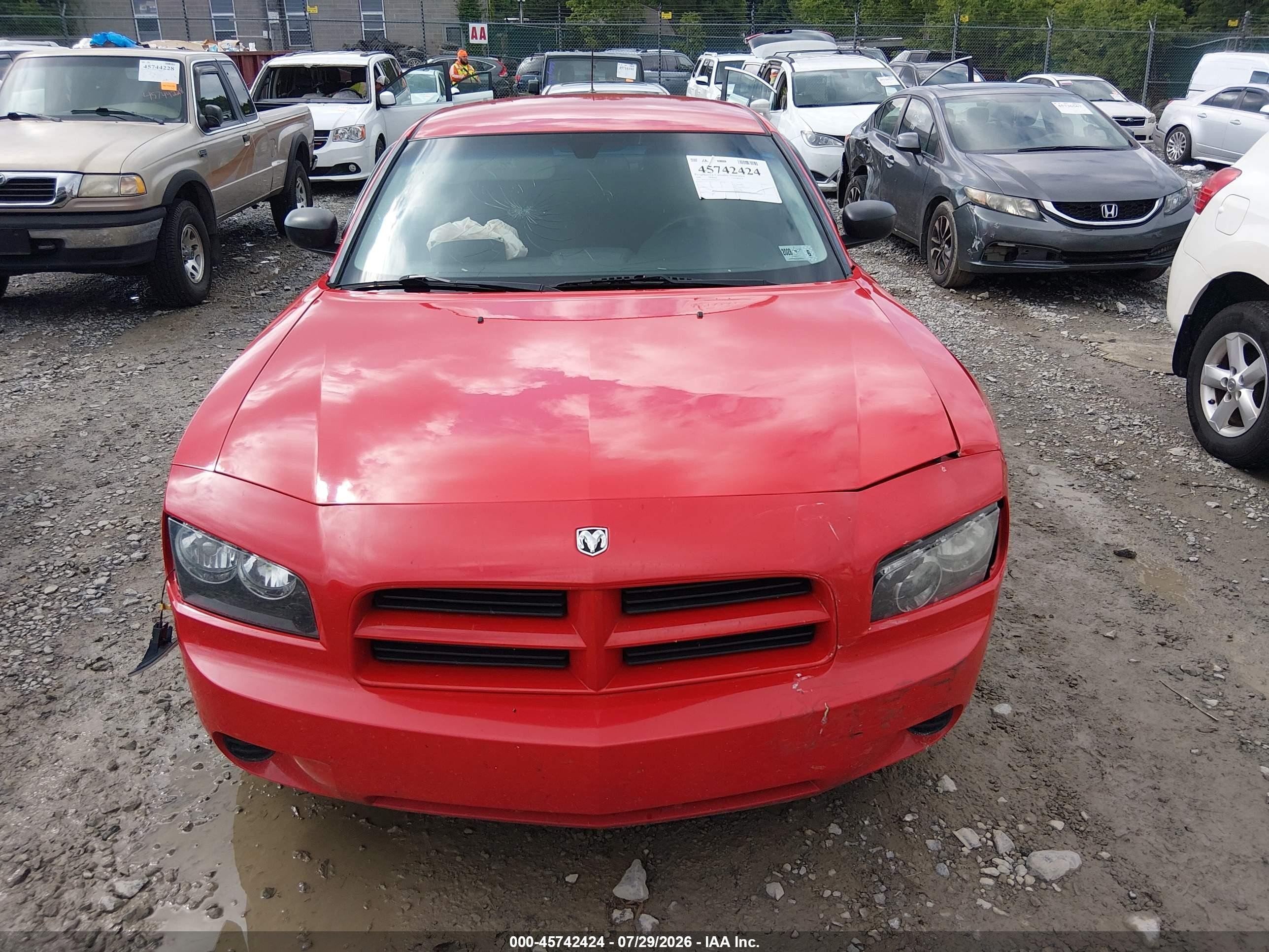2008 Dodge Charger   Red vin: 2B3KA43RX8H163710