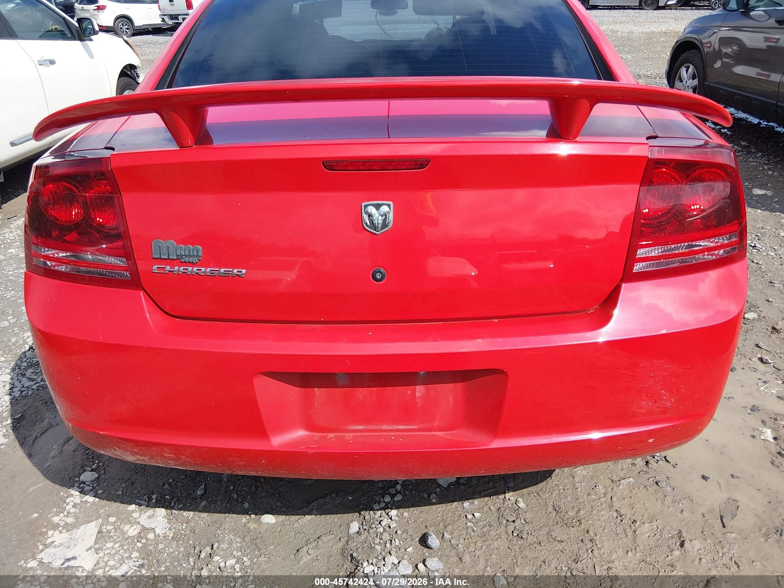 2008 Dodge Charger   Red vin: 2B3KA43RX8H163710