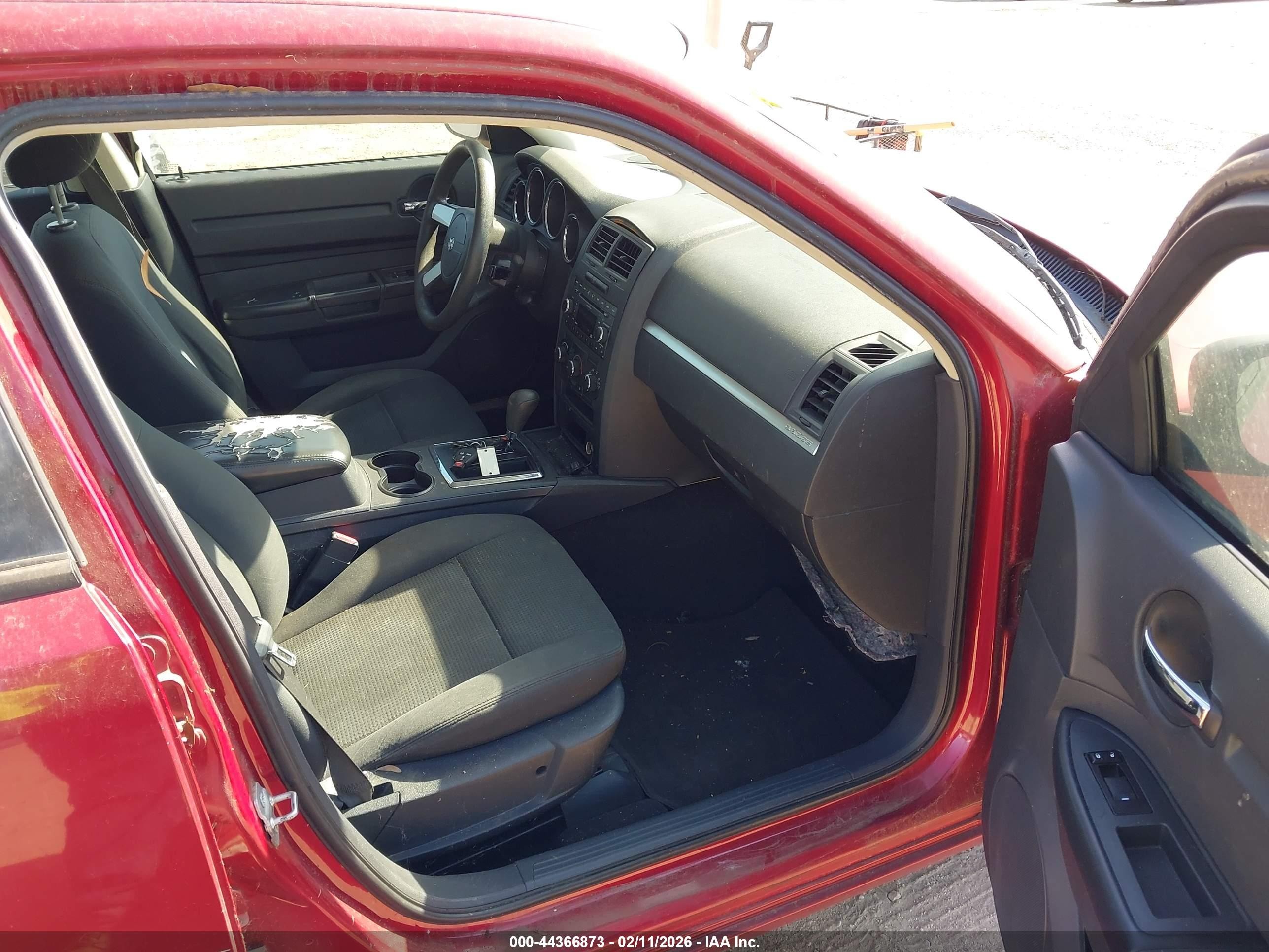 2008 Dodge Charger   Red vin: 2B3KA43RX8H324122