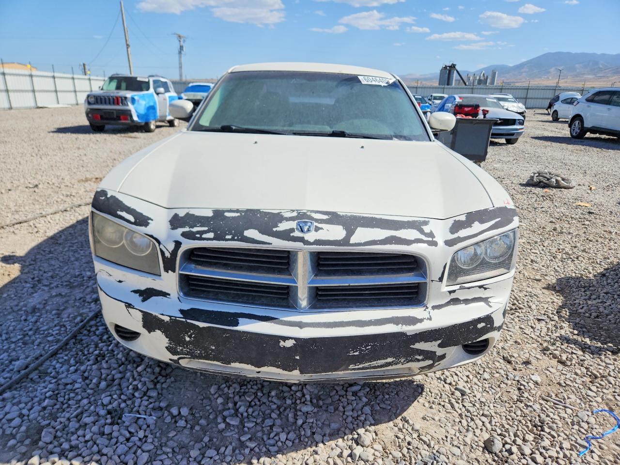 2009 Dodge Charger White vin: 2B3KA43T49H519307