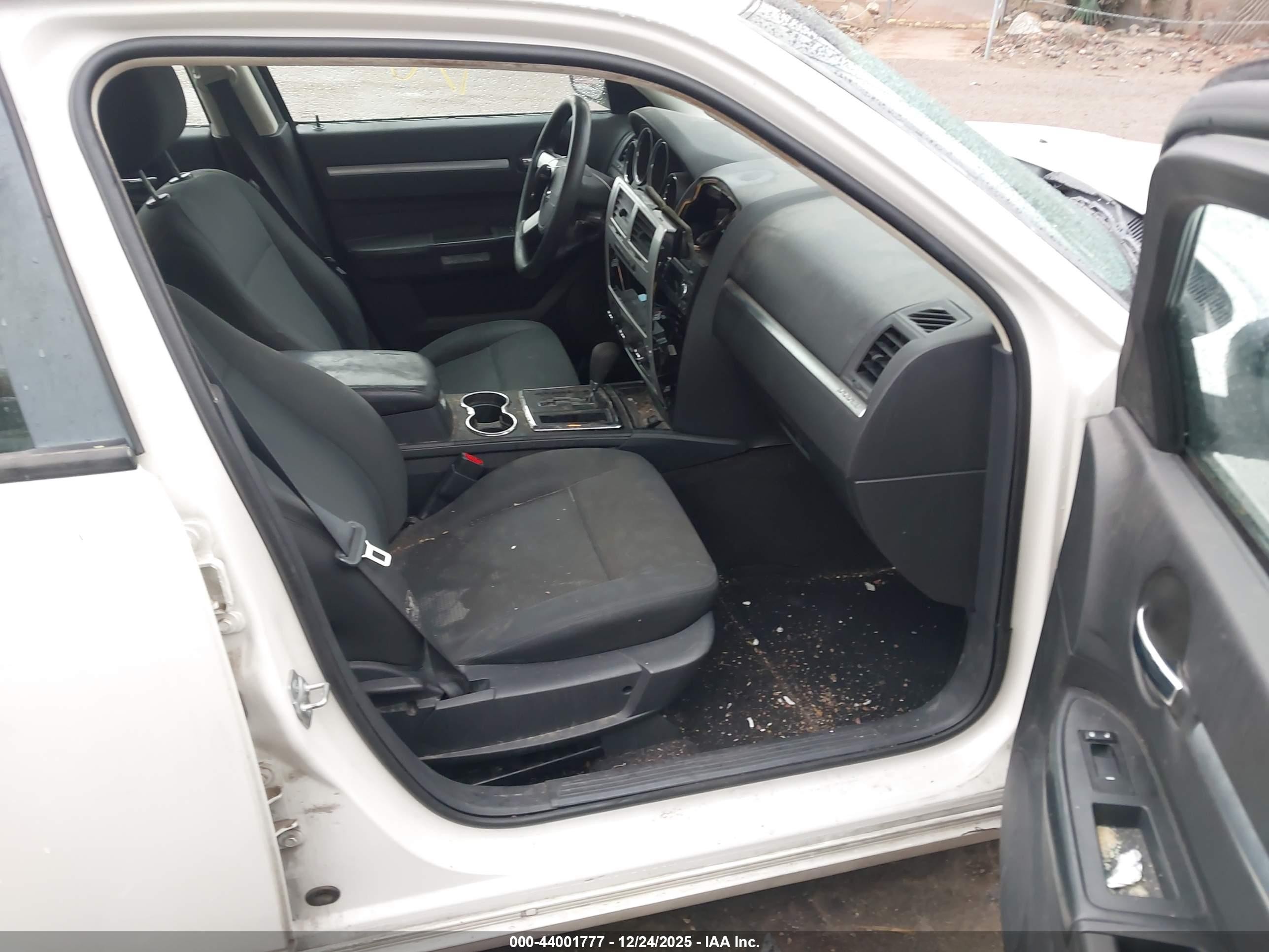 2009 Dodge Charger Sxt Белый vin: 2B3LA33V29H638067