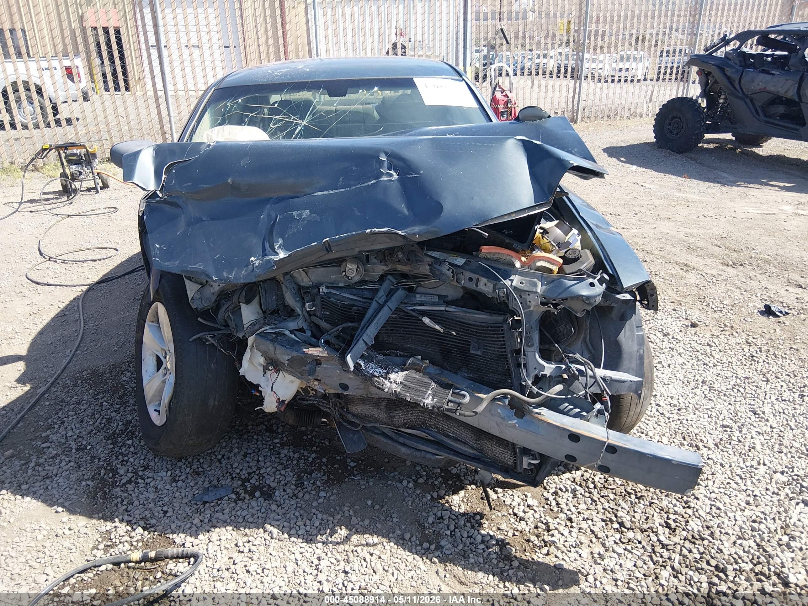 2007 Dodge Charger   Silver vin: 2B3LA43G67H844139