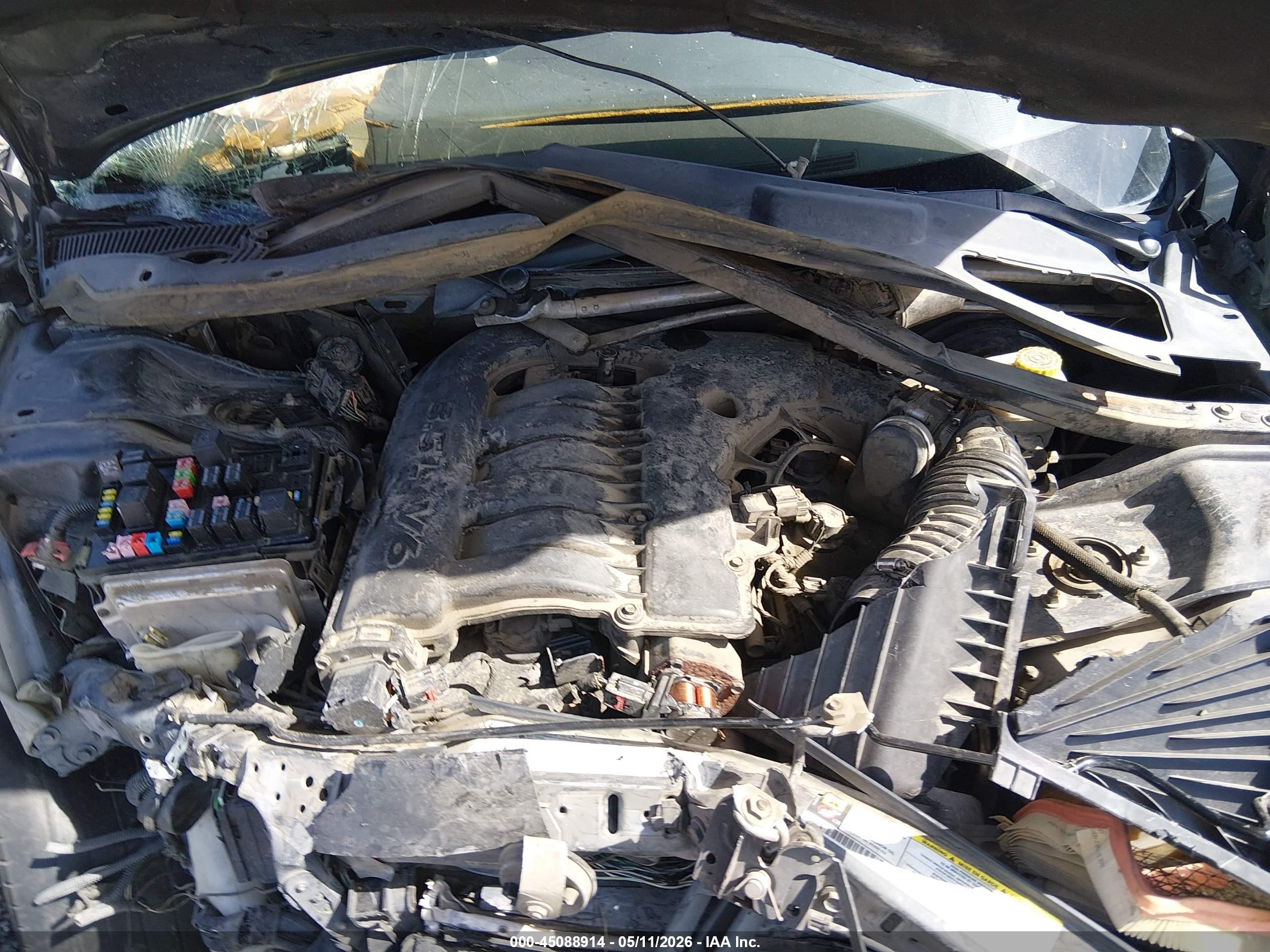 2007 Dodge Charger   Silver vin: 2B3LA43G67H844139