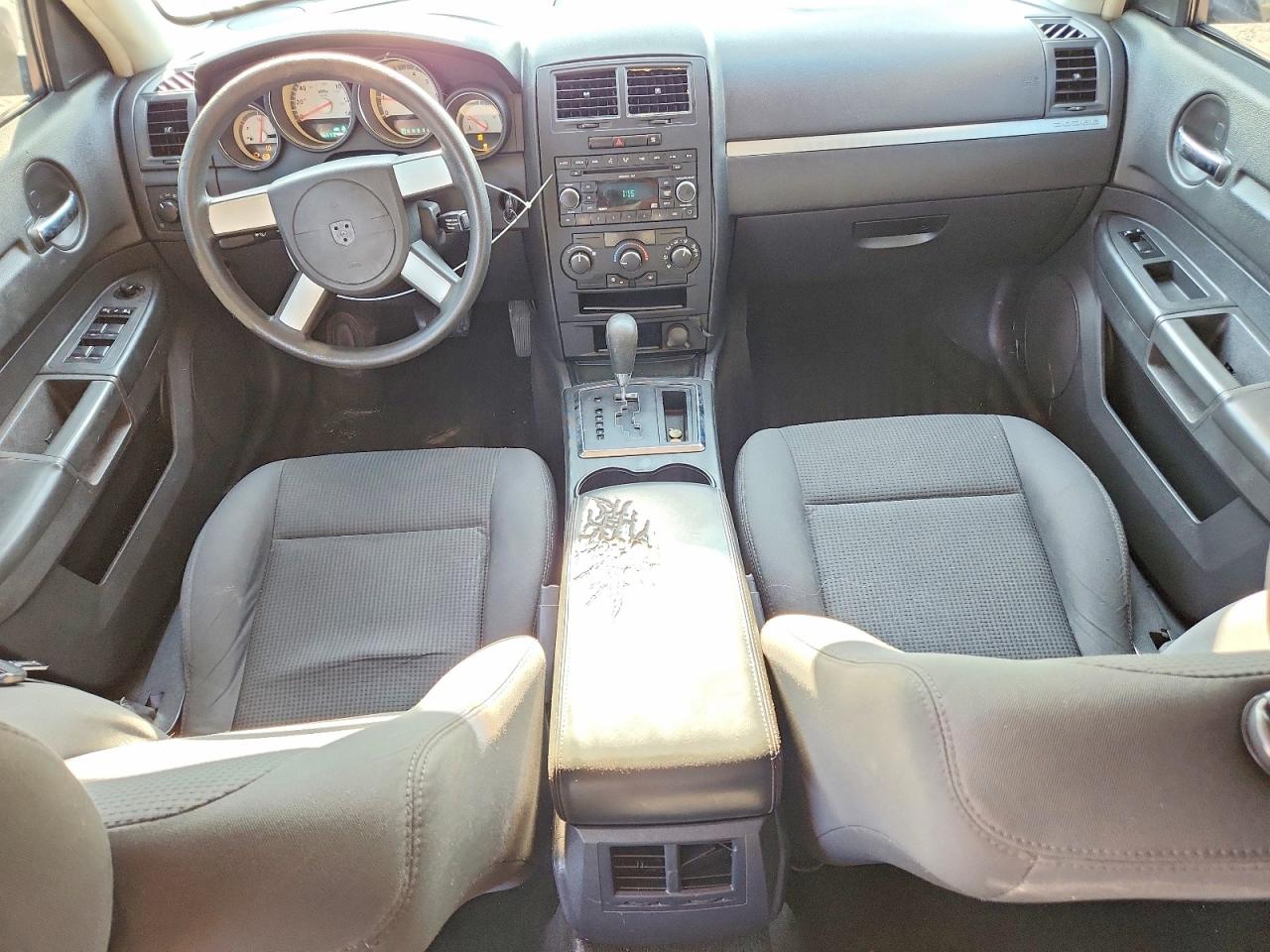 2008 Dodge Charger Silver vin: 2B3LA43R88H209619