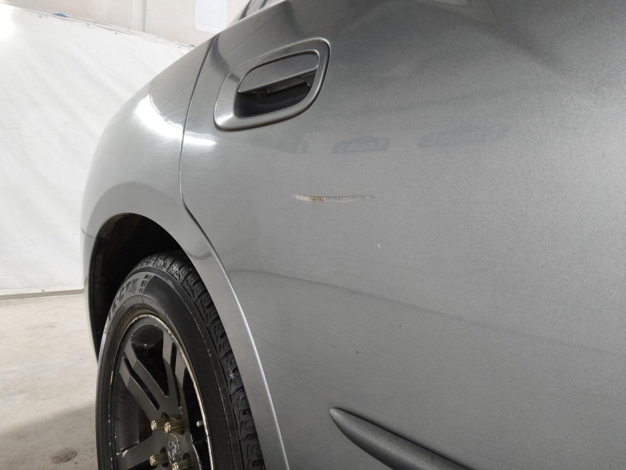 2006 Dodge Charger R/t Silver vin: 2B3LA53H56H344468 Damage: Right Rear Door, Heavy Scratch, 1 To 2 Inches