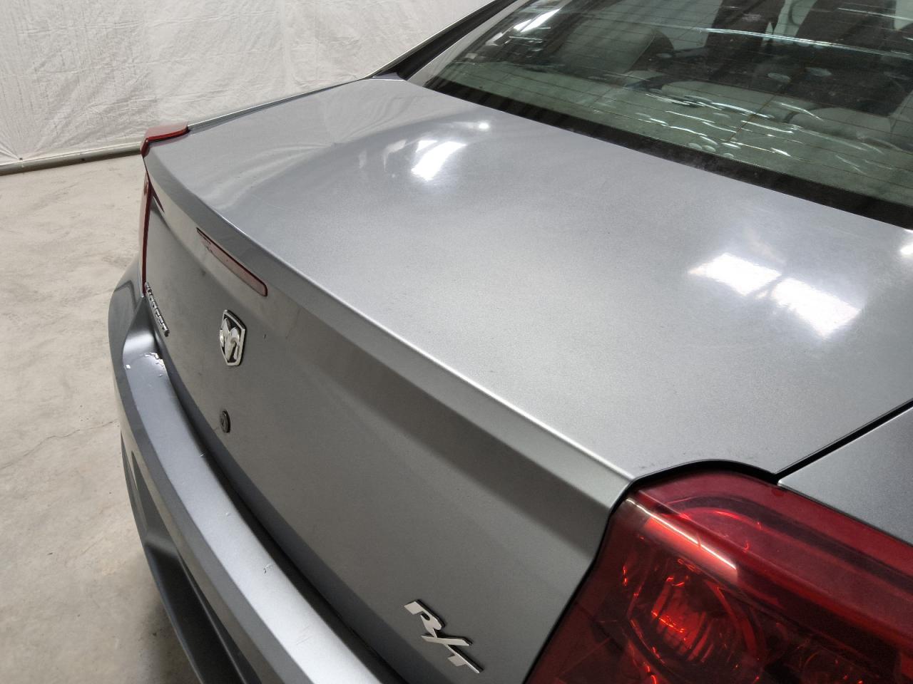 2006 Dodge Charger R/t Silver vin: 2B3LA53H56H344468 Damage: Deck Lid, Heavy Scratch, 1 To 2 Inches