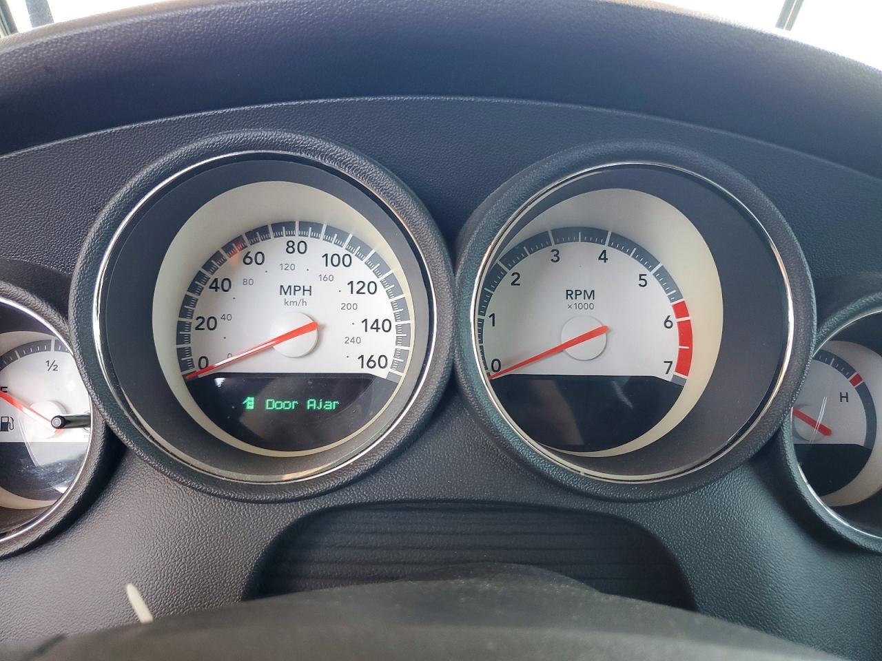 2008 Dodge Charger R/t White vin: 2B3LA53H58H128378