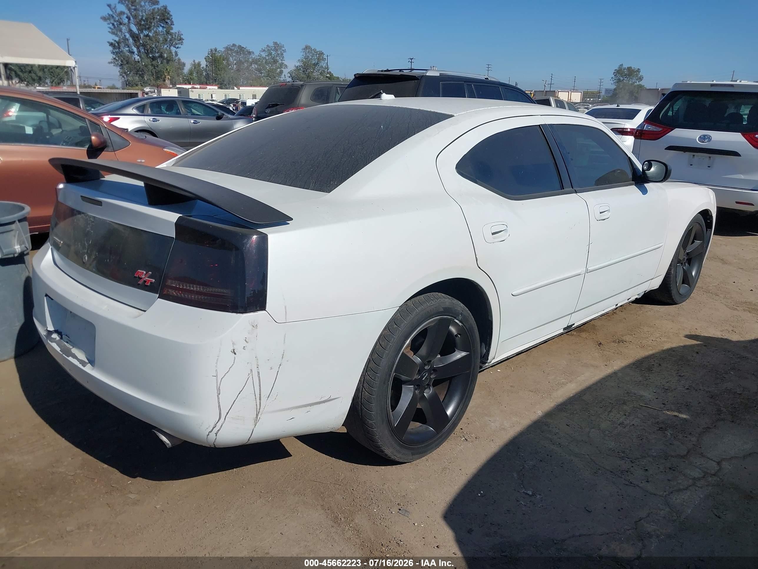 2008 Dodge Charger R/t White vin: 2B3LA53H68H261649