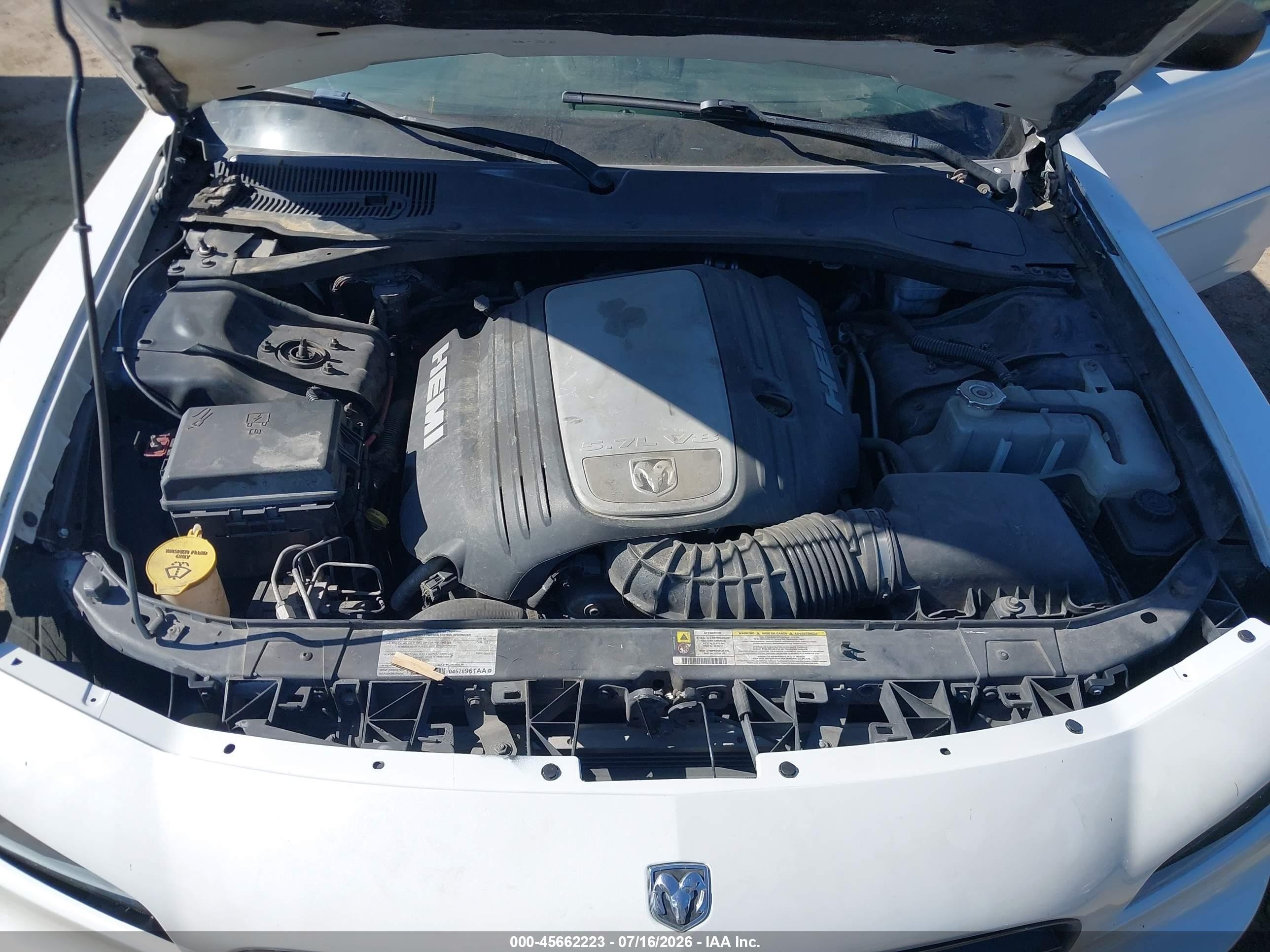 2008 Dodge Charger R/t White vin: 2B3LA53H68H261649