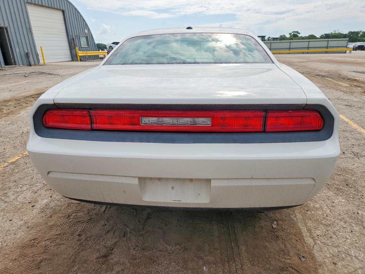 2009 Dodge Challenger Se White vin: 2B3LJ44V39H526544