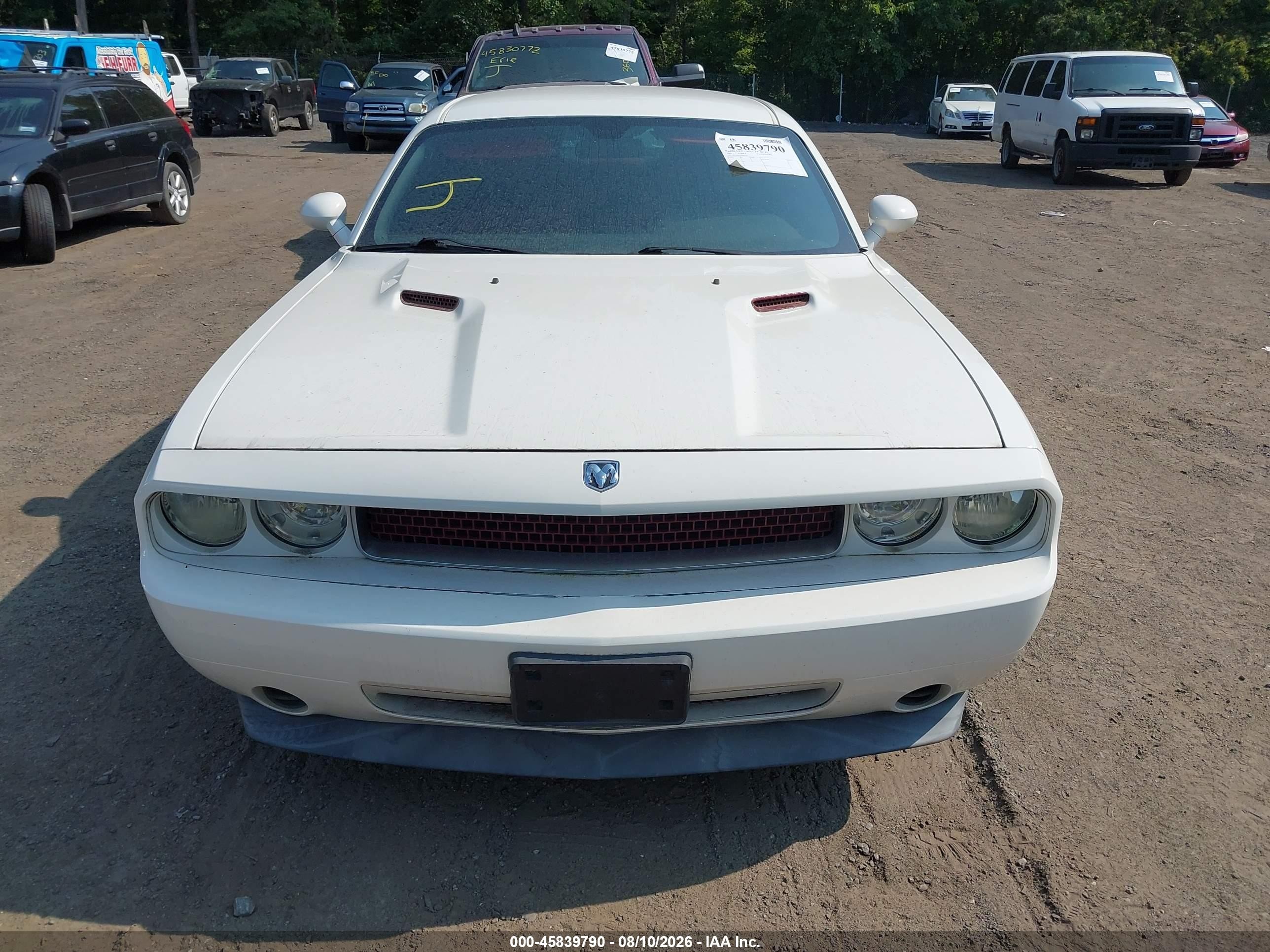 2009 Dodge Challenger Se White vin: 2B3LJ44V99H563579