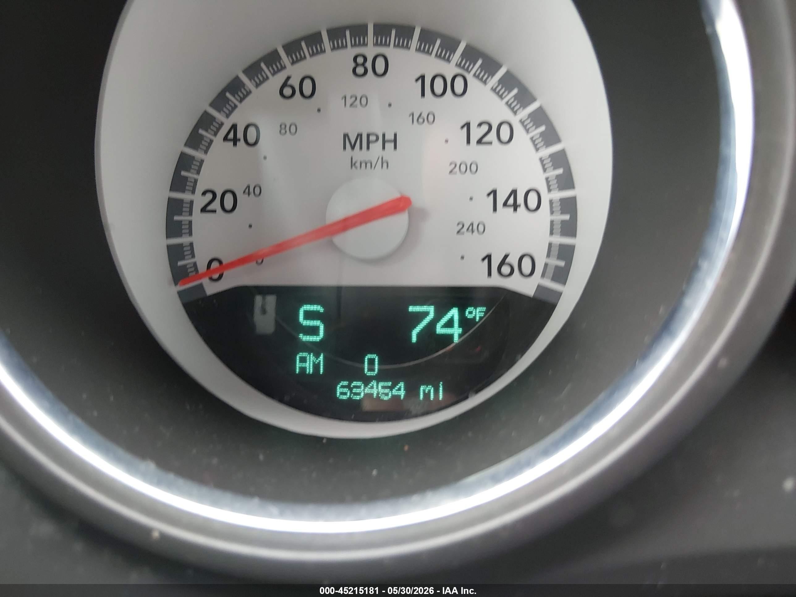2009 Dodge Challenger R/t White vin: 2B3LJ54T09H577066