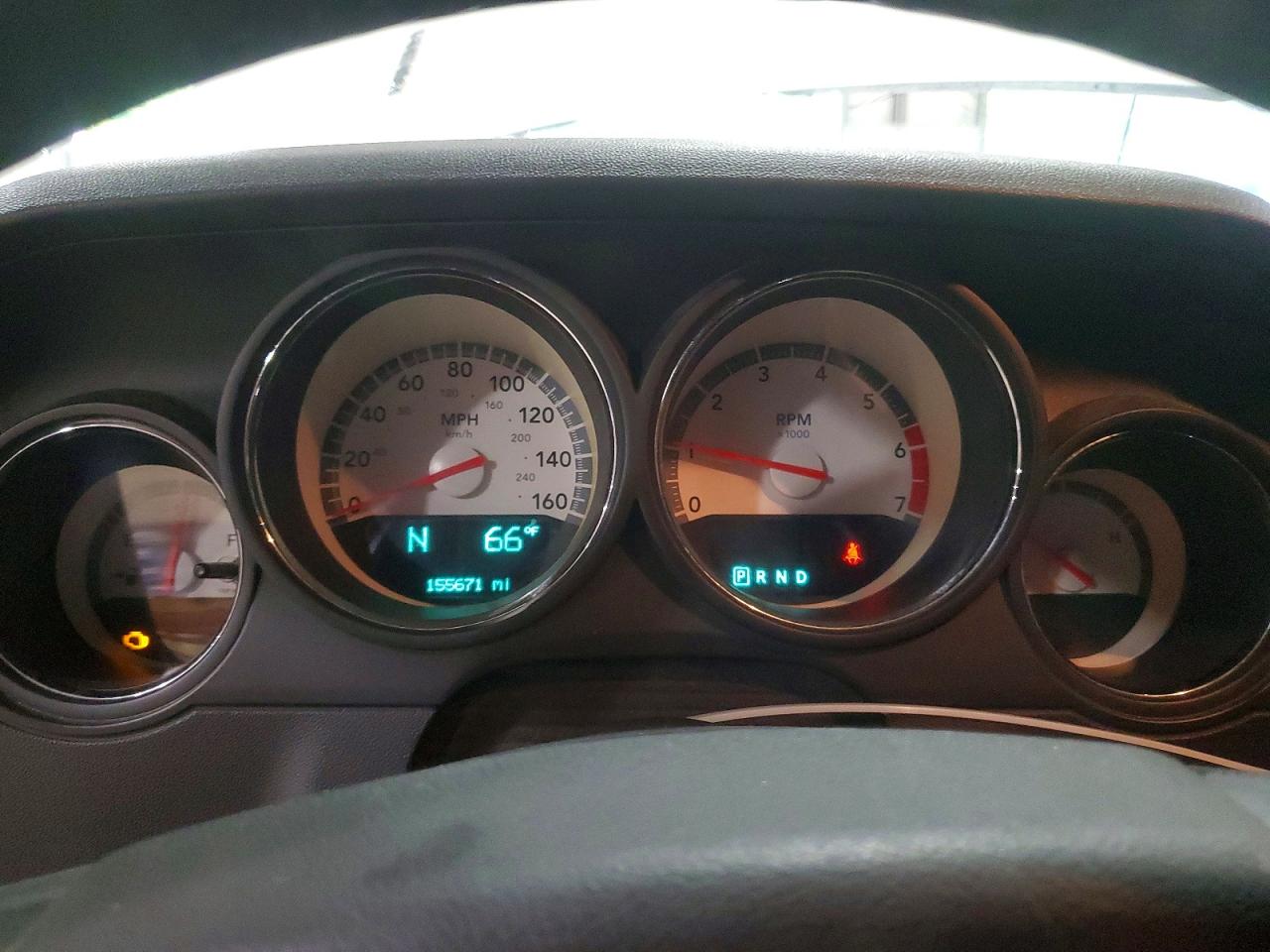 2009 Dodge Challenger R/t White vin: 2B3LJ54T29H510680