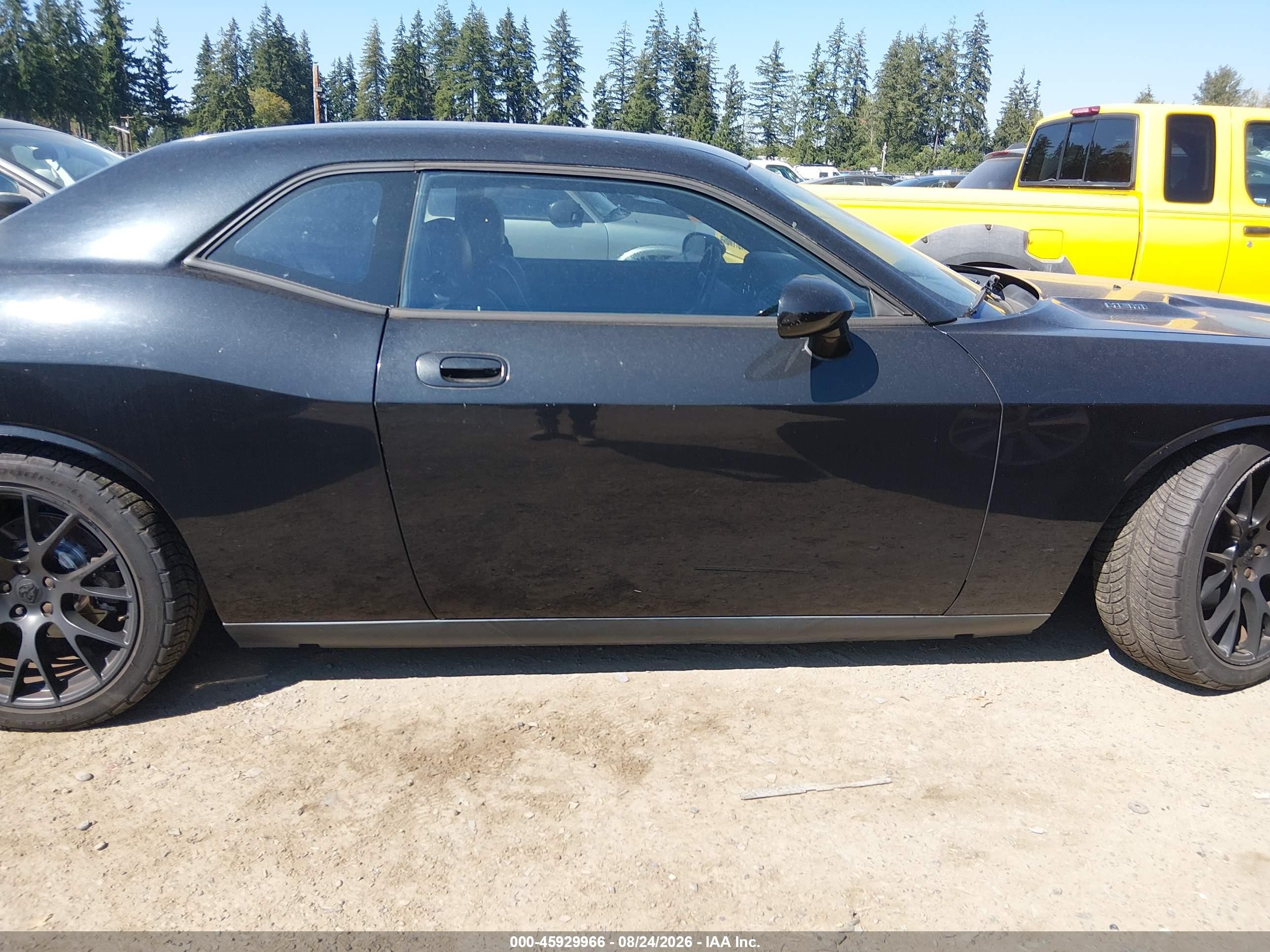 2009 Dodge Challenger R/t Black vin: 2B3LJ54T69H547120