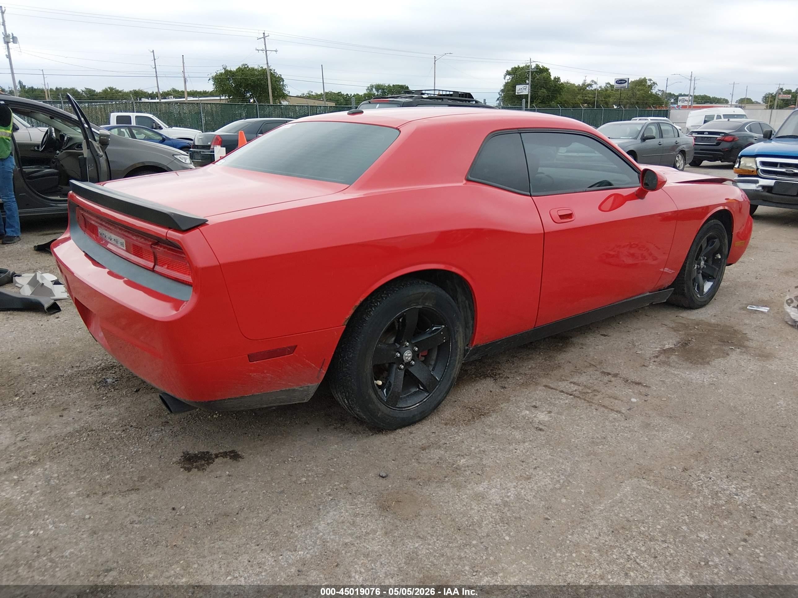 2009 Dodge Challenger R/t Red vin: 2B3LJ54T79H605459