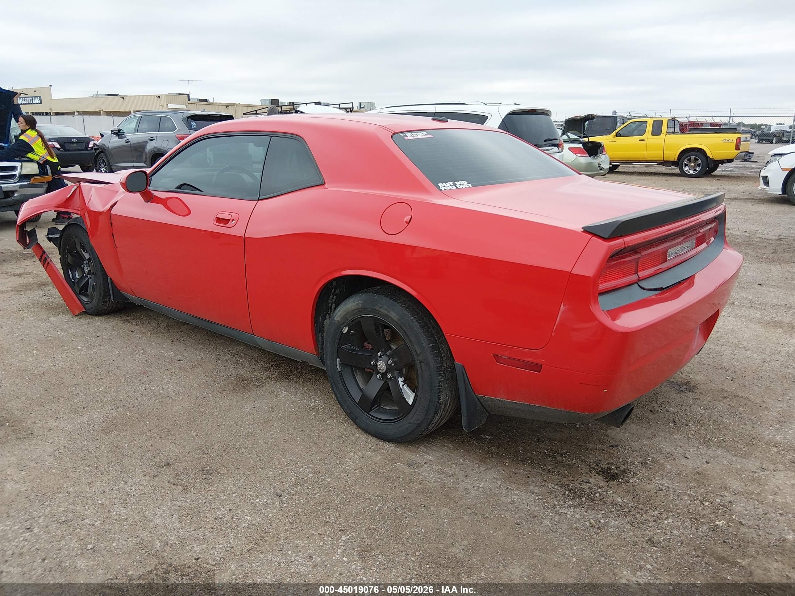 2009 Dodge Challenger R/t Red vin: 2B3LJ54T79H605459
