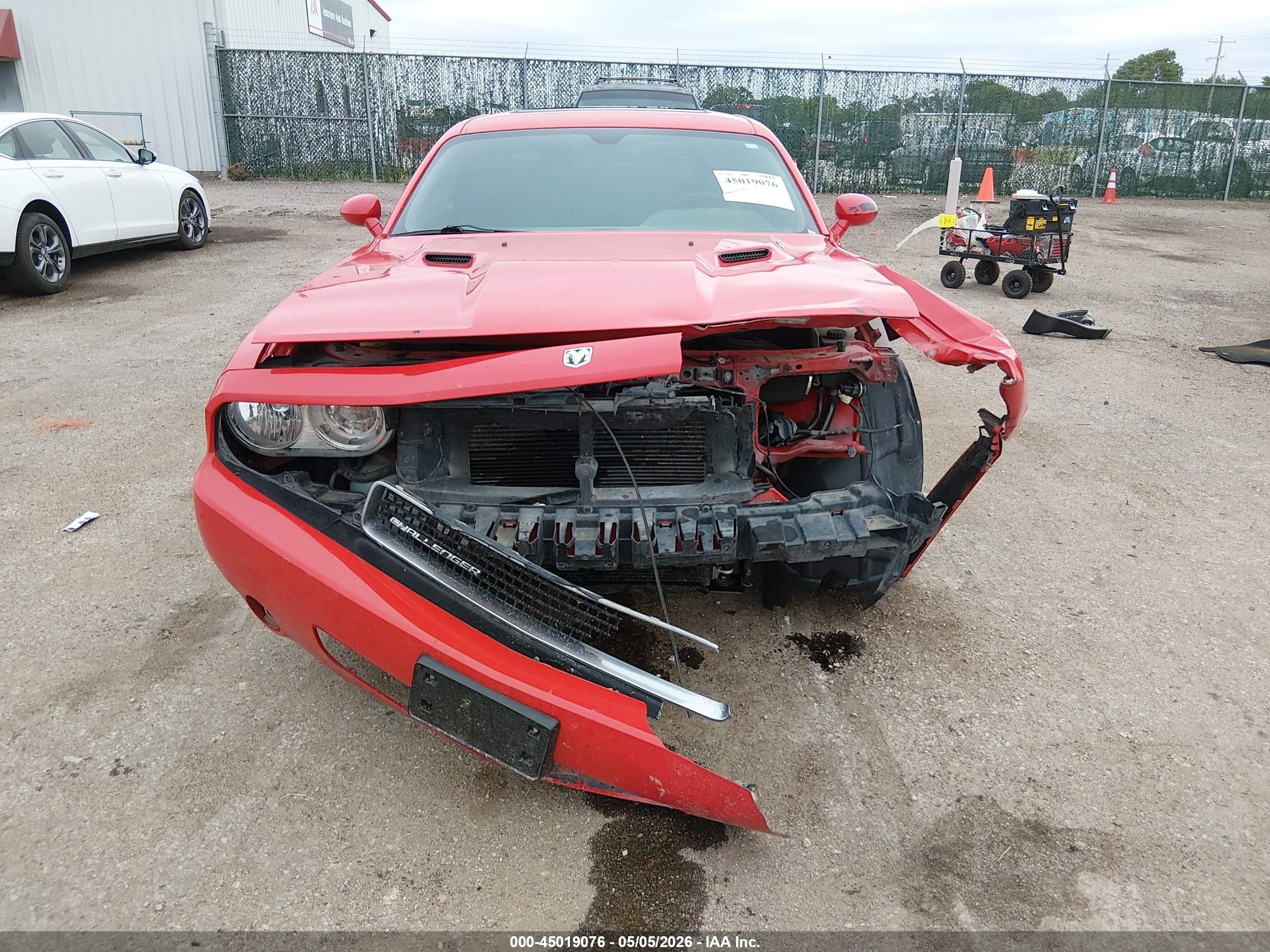 2009 Dodge Challenger R/t Red vin: 2B3LJ54T79H605459