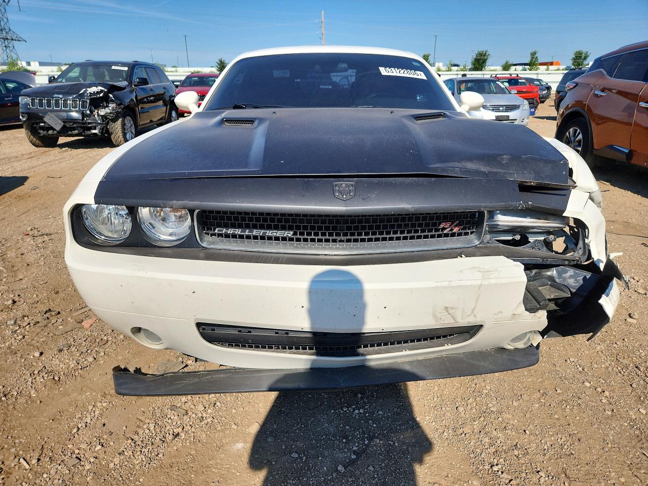 2009 Dodge Challenger R/t White vin: 2B3LJ54T99H597879