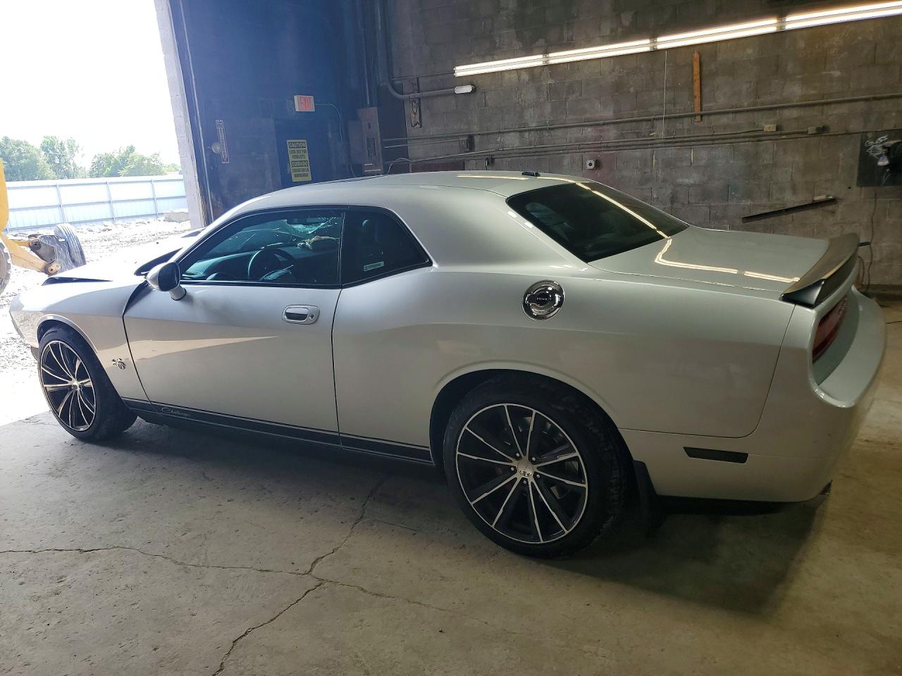 2009 Dodge Challenger Srt-8 Silver vin: 2B3LJ74W99H569988