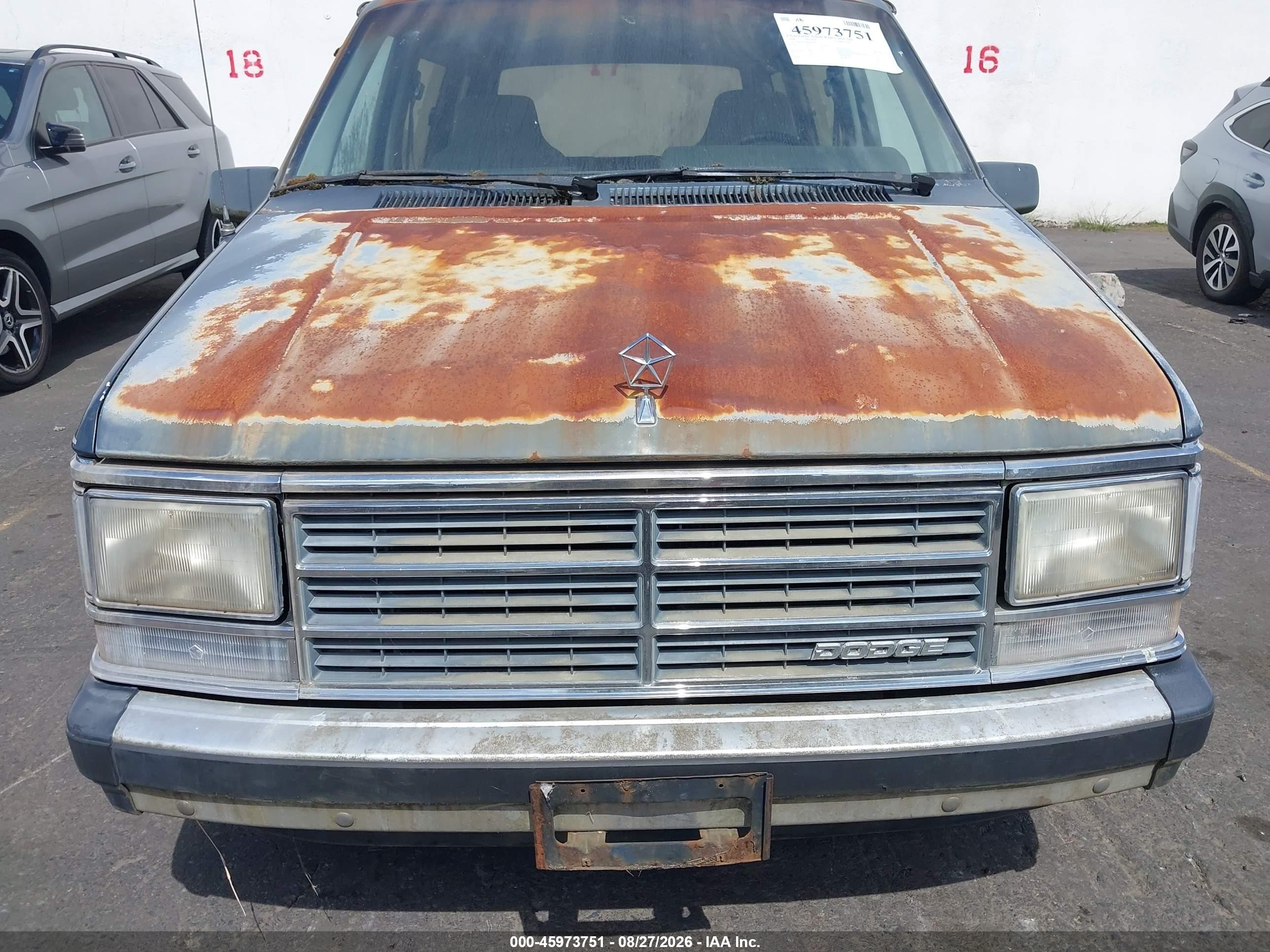 1988 Dodge Caravan Se Gray vin: 2B4FK4138JR728223