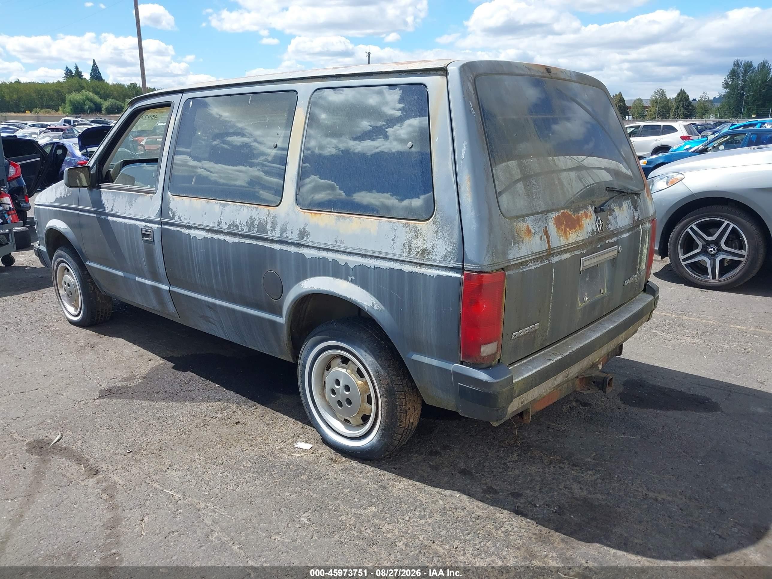 1988 Dodge Caravan Se Gray vin: 2B4FK4138JR728223