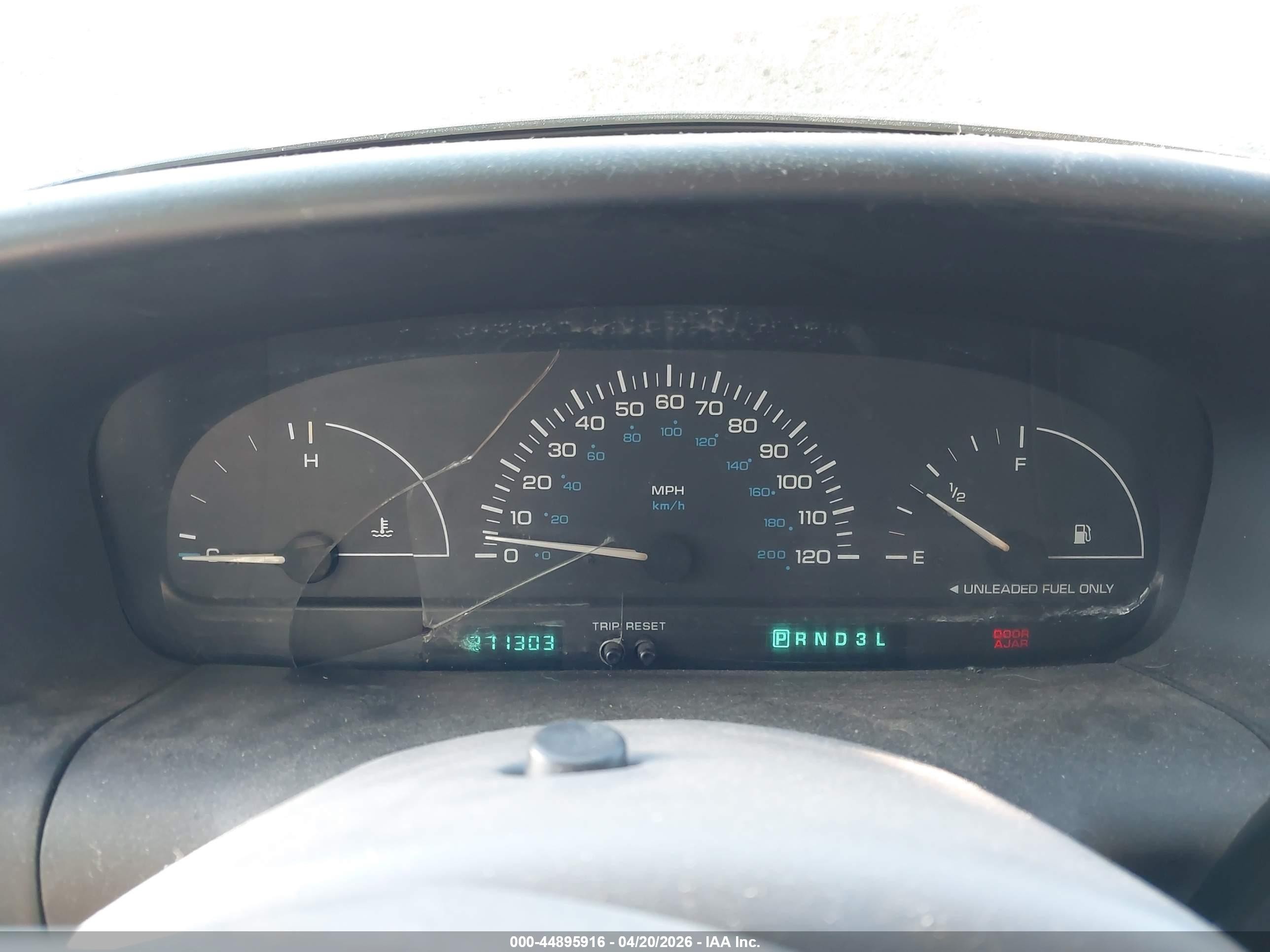 1999 Dodge Caravan   Red vin: 2B4FP2530XR169937