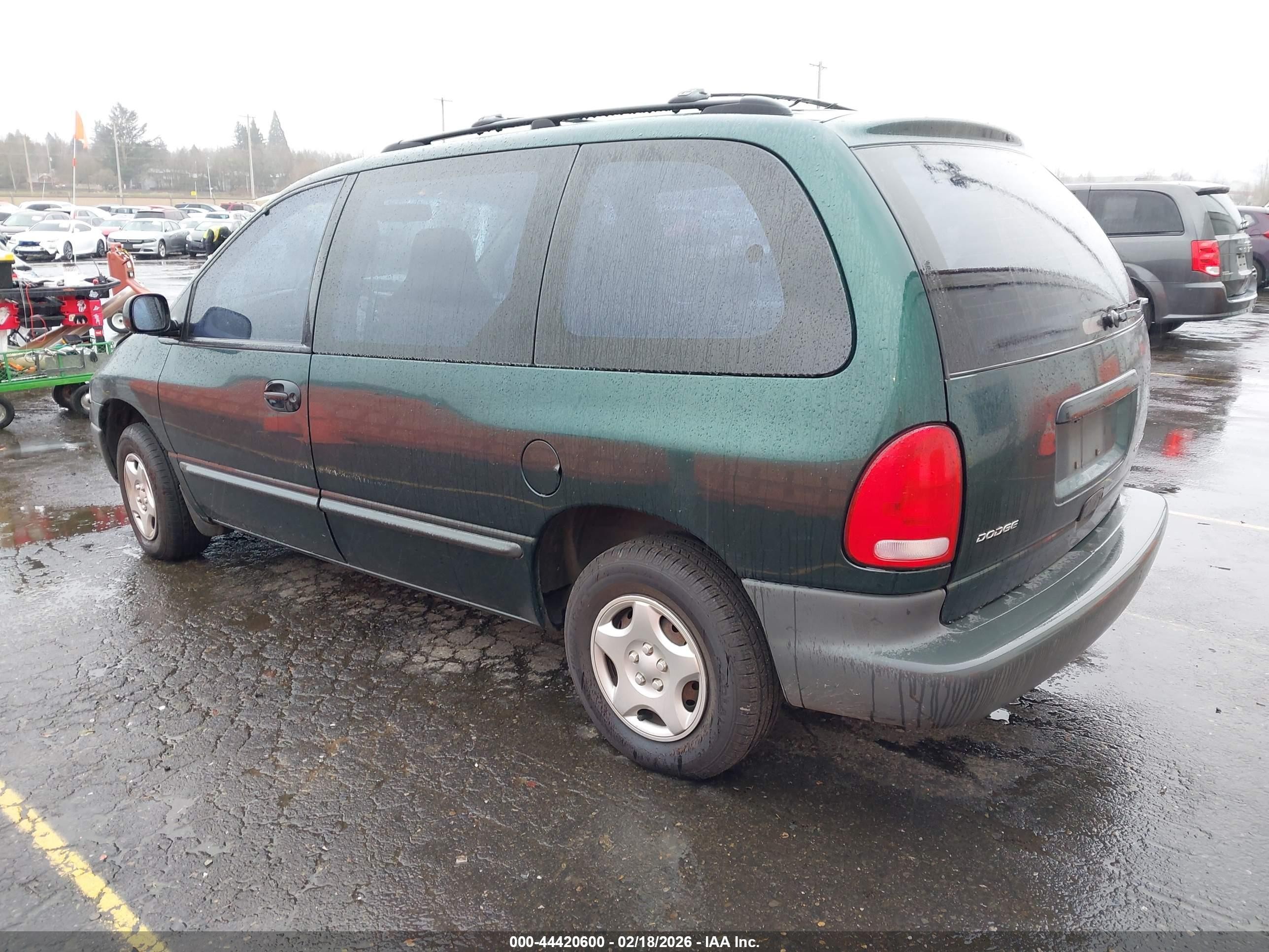 1997 Dodge Caravan   Green vin: 2B4FP2533VR407843