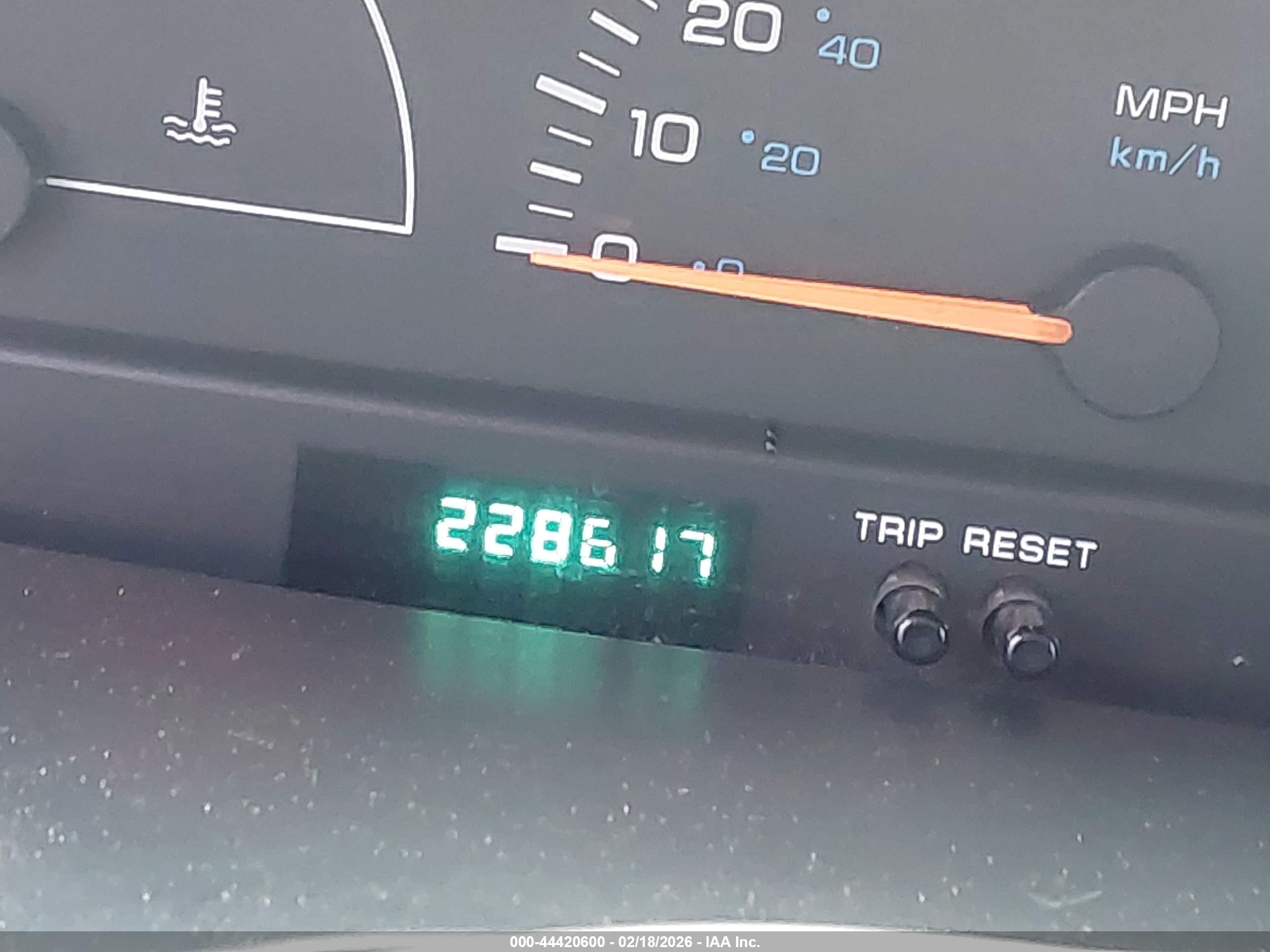 1997 Dodge Caravan   Green vin: 2B4FP2533VR407843