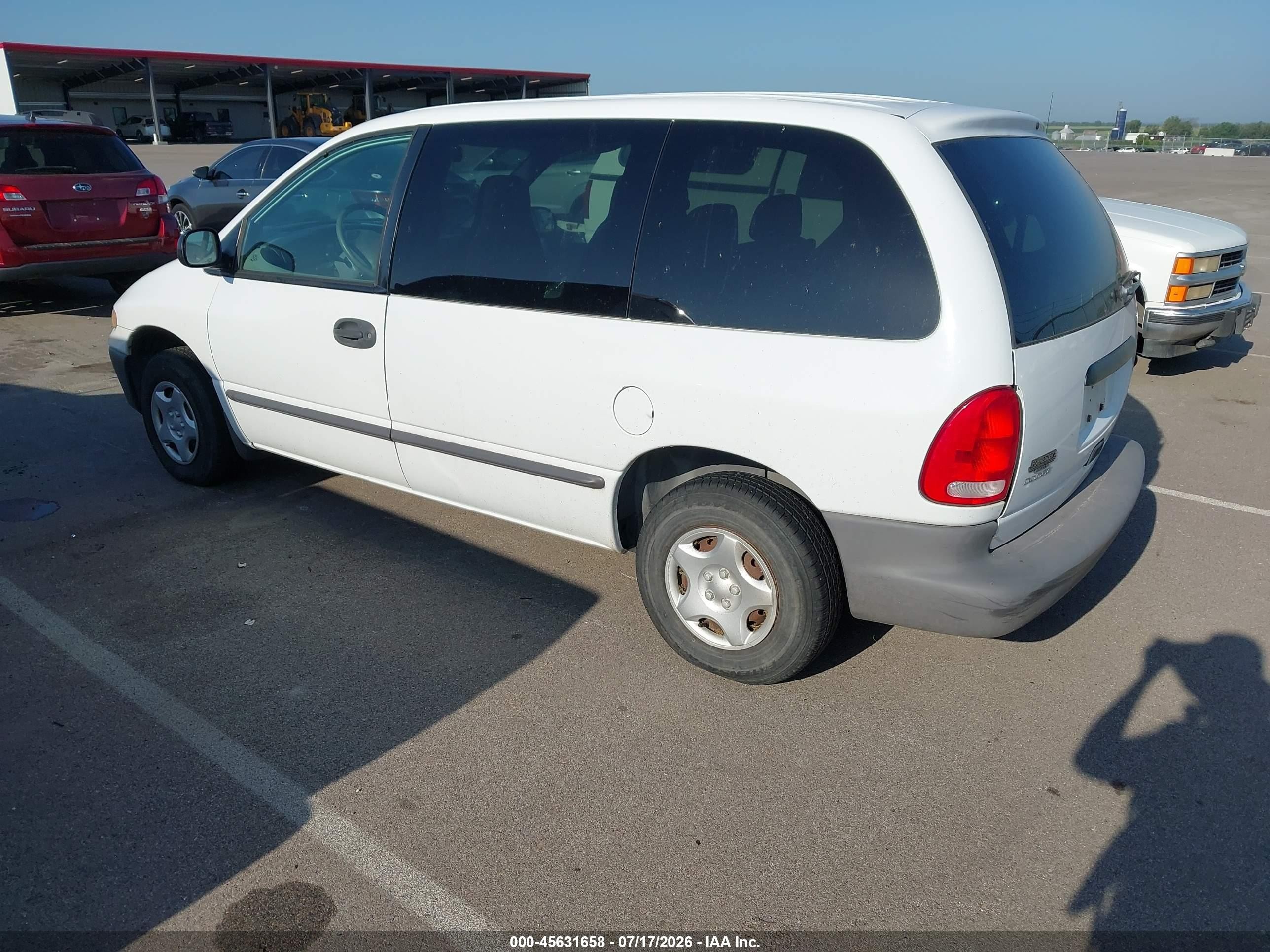 1999 Dodge Caravan   White vin: 2B4FP2534XR347574