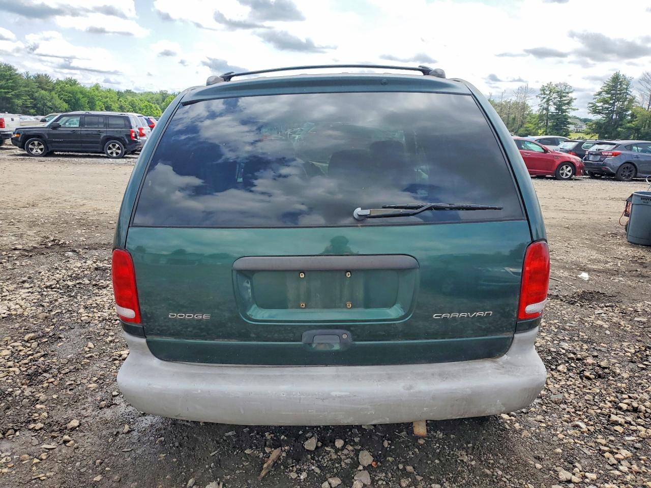 1999 Dodge Caravan Green vin: 2B4FP2535XR333196